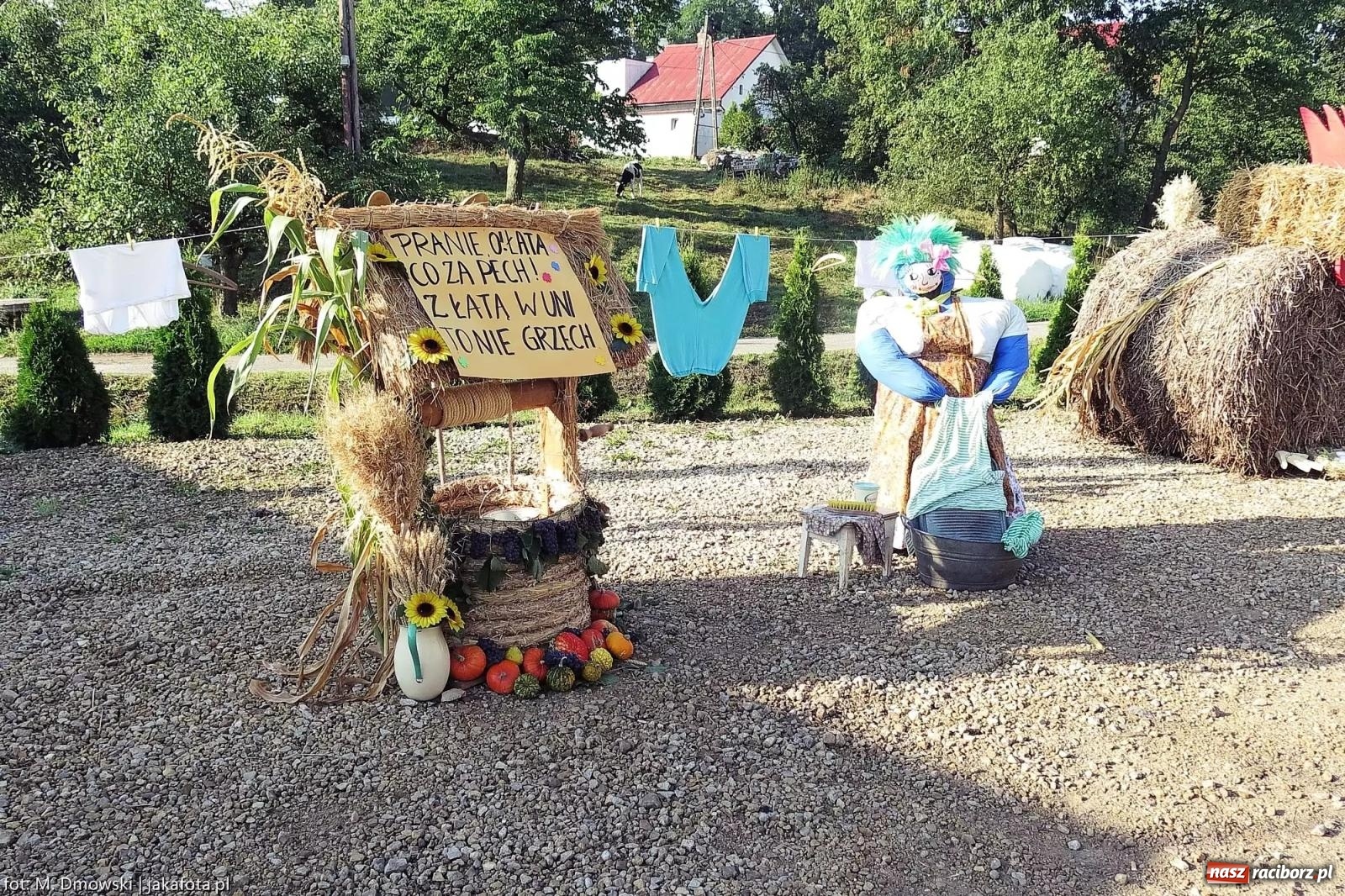 Zdjęcie w galerii na portalu naszraciborz.pl: Brzeźnica zaprasza na dożynki przy ruinach pałacu w Łubowicach wiadomości z regionu