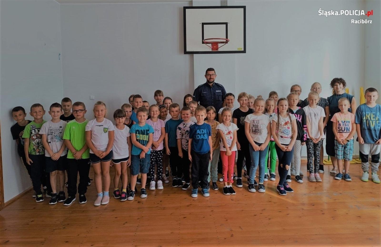 Zdjęcie w galerii na portalu naszraciborz.pl: Bezpieczna droga do szkoły w powiecie raciborskim  wiadomości z regionu