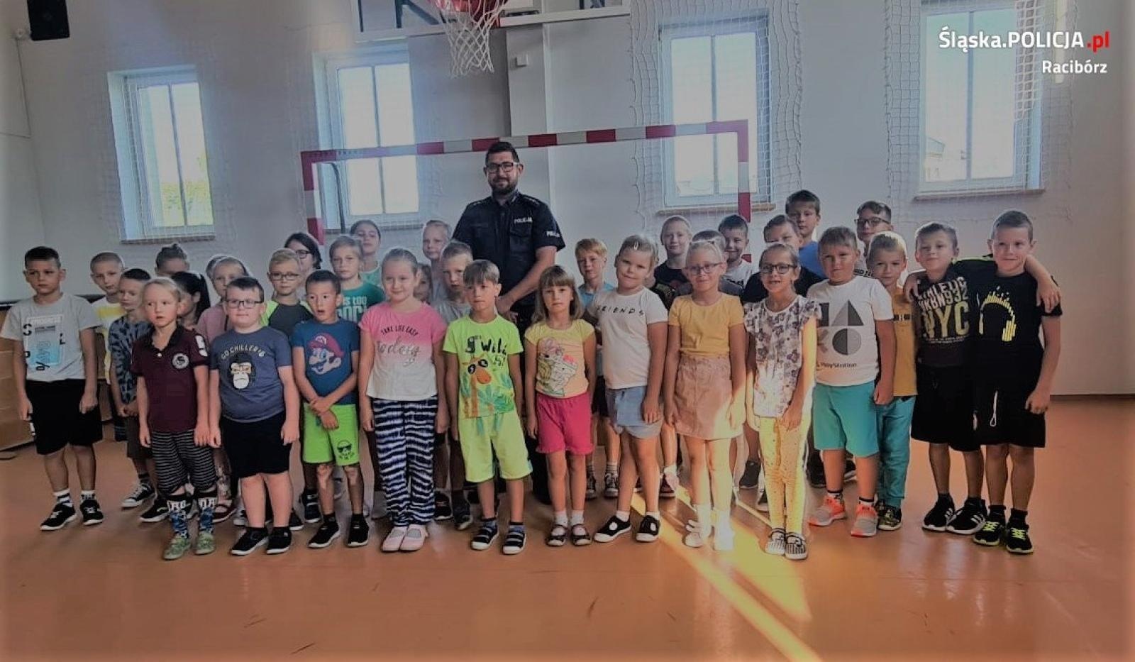 Zdjęcie w galerii na portalu naszraciborz.pl: Bezpieczna droga do szkoły w powiecie raciborskim  wiadomości z regionu