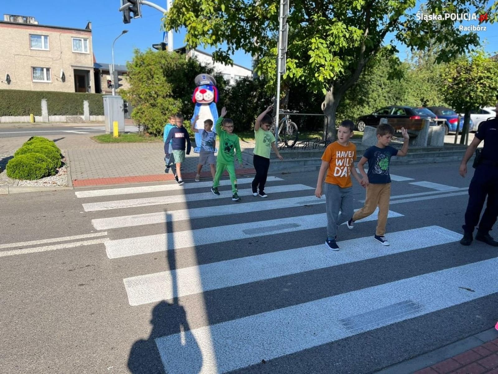 Zdjęcie w galerii na portalu naszraciborz.pl: Bezpieczna droga do szkoły w powiecie raciborskim  wiadomości z regionu