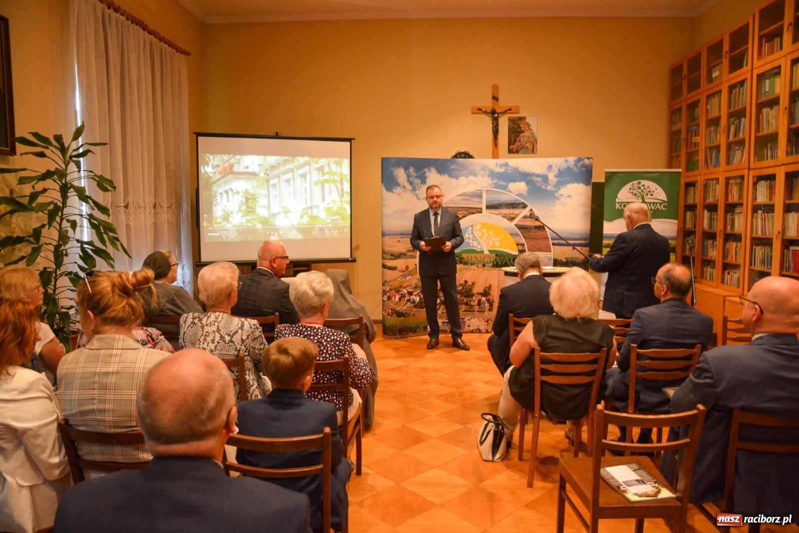 Zdjęcie w galerii na portalu naszraciborz.pl: Polenlagry - niemieckie obozy na Śląsku. Konferencja w Pogrzebieniu wiadomości z regionu