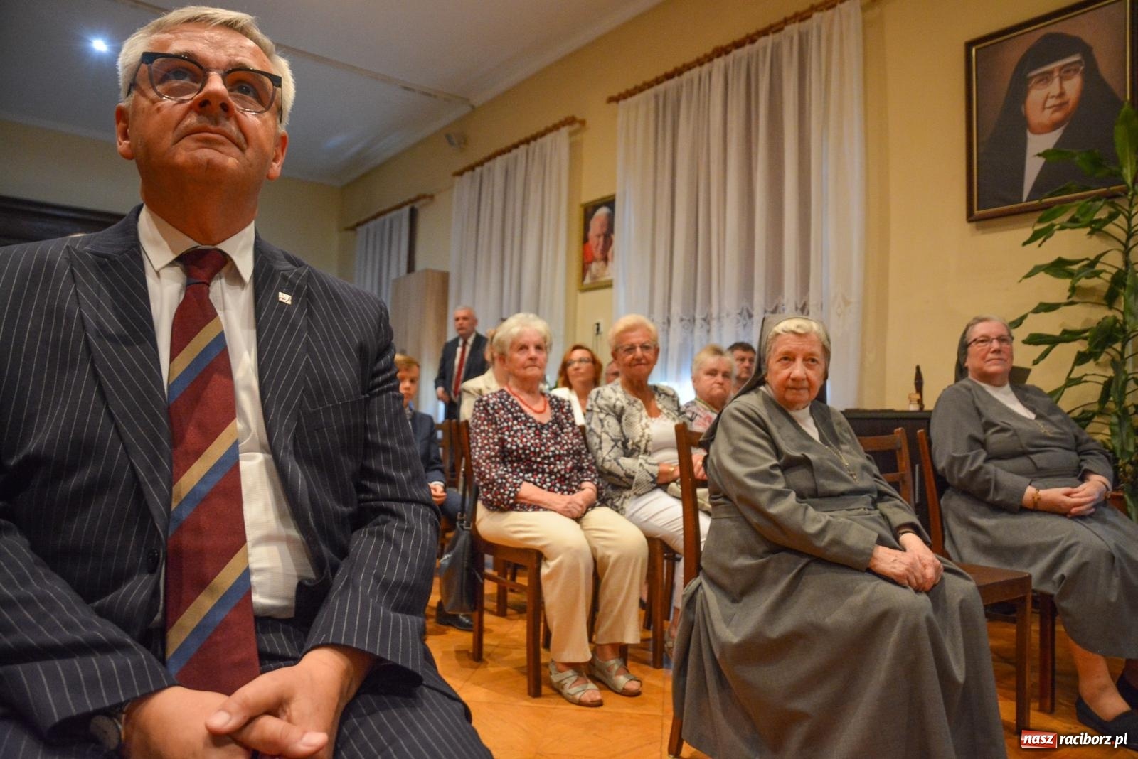 Zdjęcie w galerii na portalu naszraciborz.pl: Polenlagry - niemieckie obozy na Śląsku. Konferencja w Pogrzebieniu wiadomości z regionu