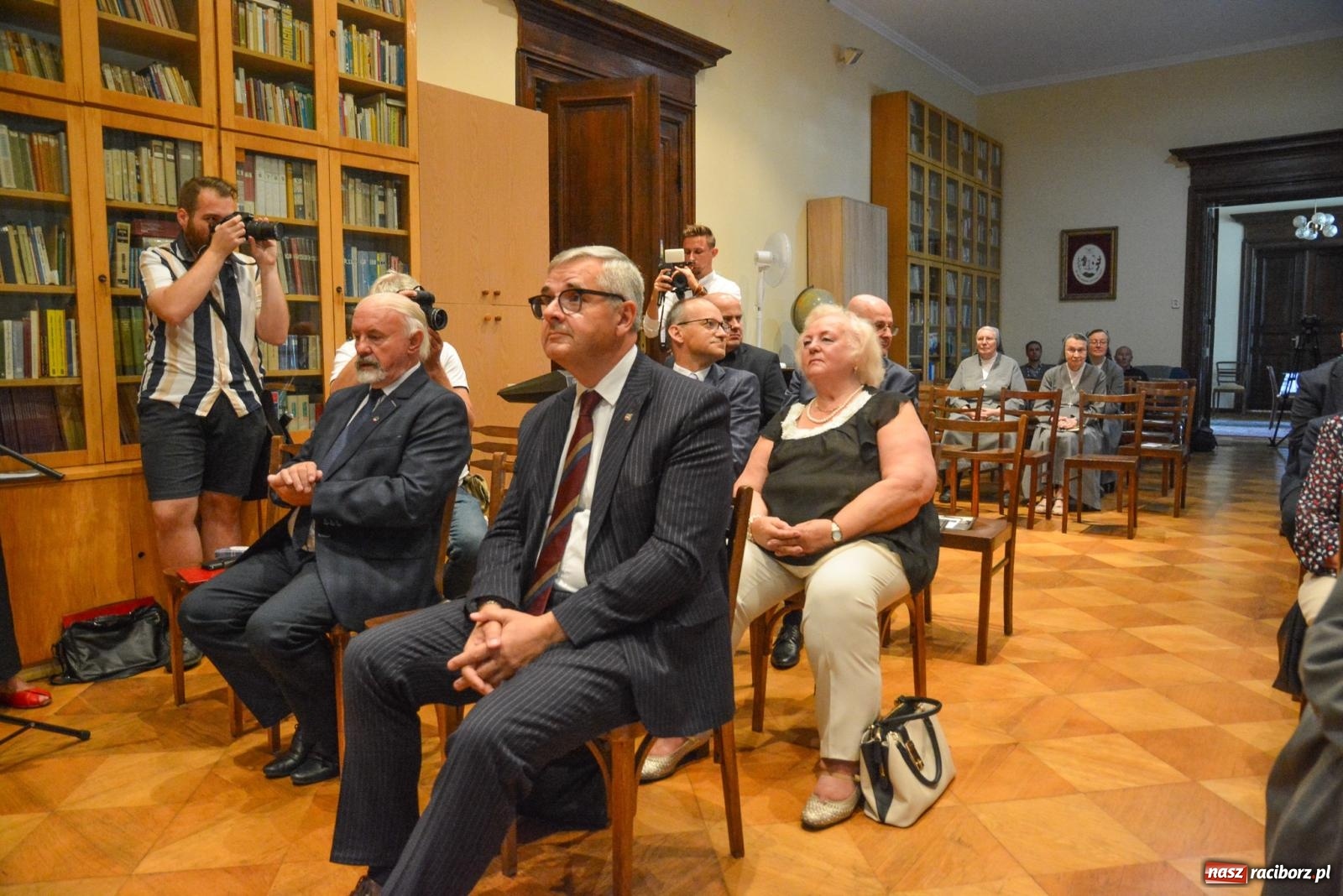 Zdjęcie w galerii na portalu naszraciborz.pl: Polenlagry - niemieckie obozy na Śląsku. Konferencja w Pogrzebieniu wiadomości z regionu