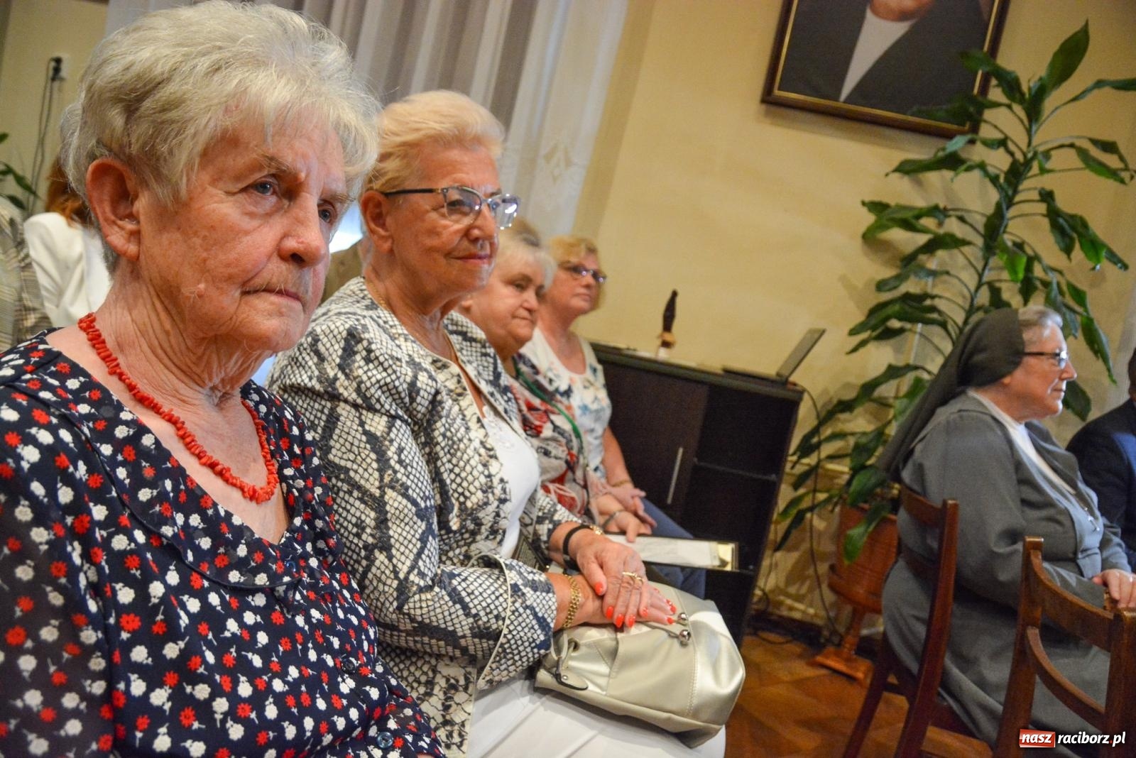 Zdjęcie w galerii na portalu naszraciborz.pl: Polenlagry - niemieckie obozy na Śląsku. Konferencja w Pogrzebieniu wiadomości z regionu