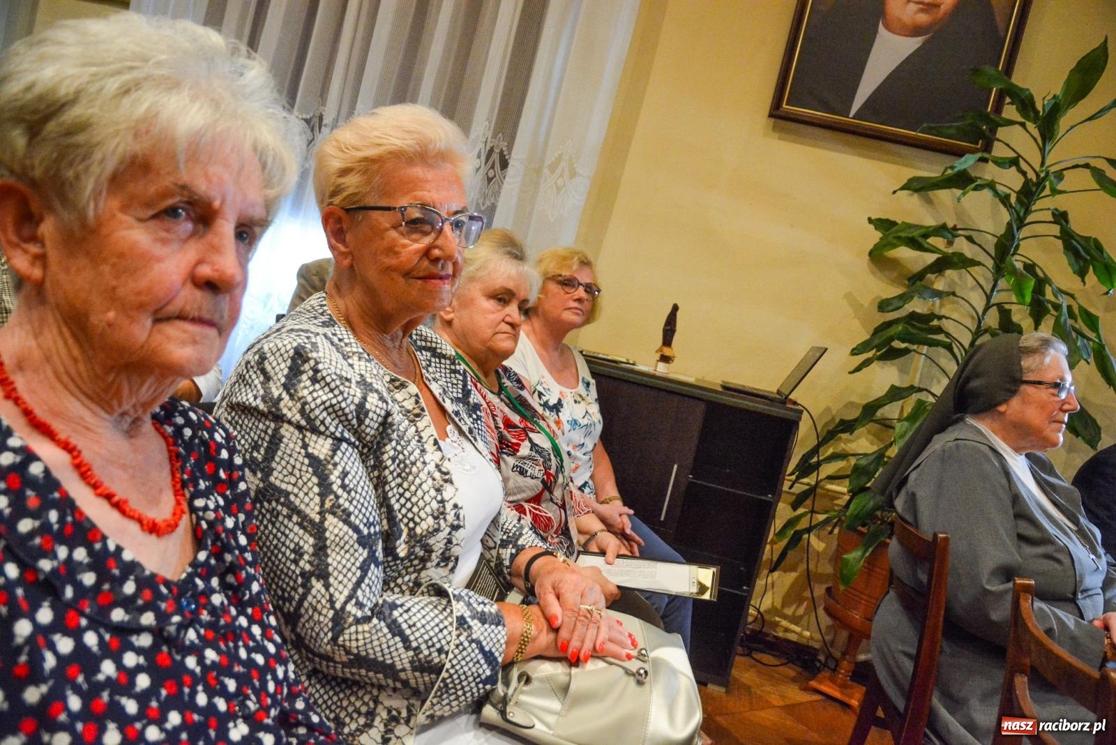 Zdjęcie w galerii na portalu naszraciborz.pl: Polenlagry - niemieckie obozy na Śląsku. Konferencja w Pogrzebieniu wiadomości z regionu