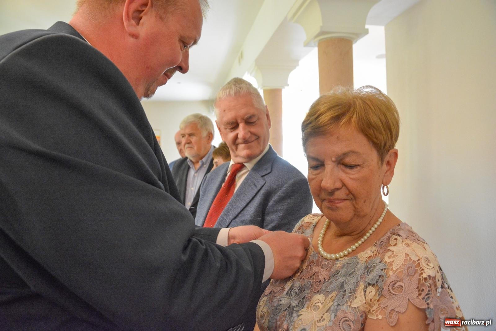 Zdjęcie w galerii na portalu naszraciborz.pl: Złote gody w Raciborzu. Świętuje osiem par [FOTO i WIDEO] wiadomości z regionu
