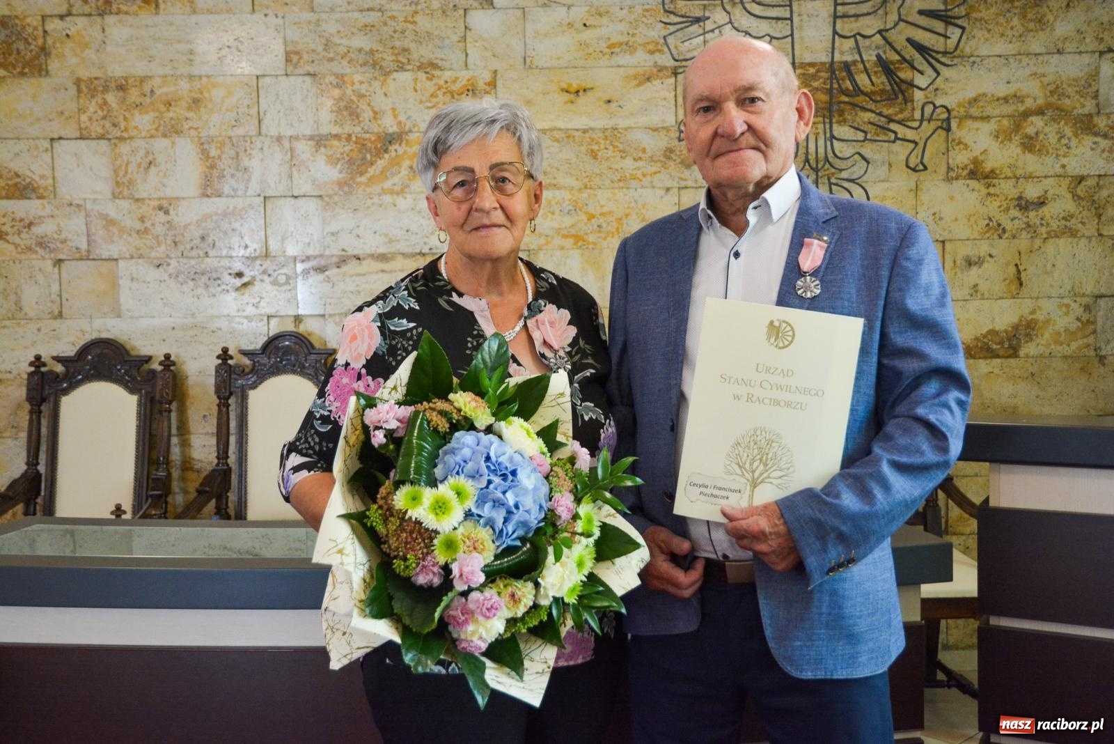 Zdjęcie w galerii na portalu naszraciborz.pl: Złote gody w Raciborzu. Świętuje osiem par [FOTO i WIDEO] wiadomości z regionu
