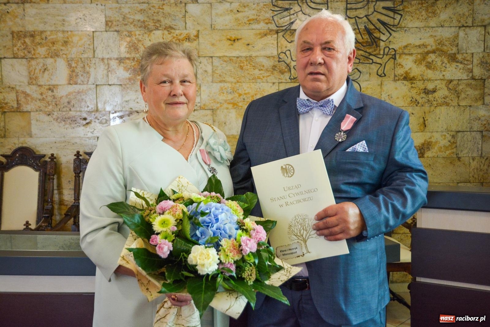 Zdjęcie w galerii na portalu naszraciborz.pl: Złote gody w Raciborzu. Świętuje osiem par [FOTO i WIDEO] wiadomości z regionu