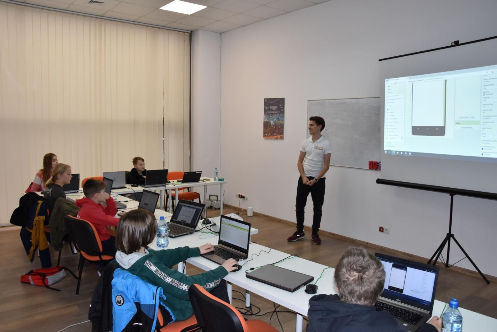 Zdjęcie w galerii na portalu naszraciborz.pl: Zapewnij dziecku lepszy start w przyszłość wiadomości z regionu