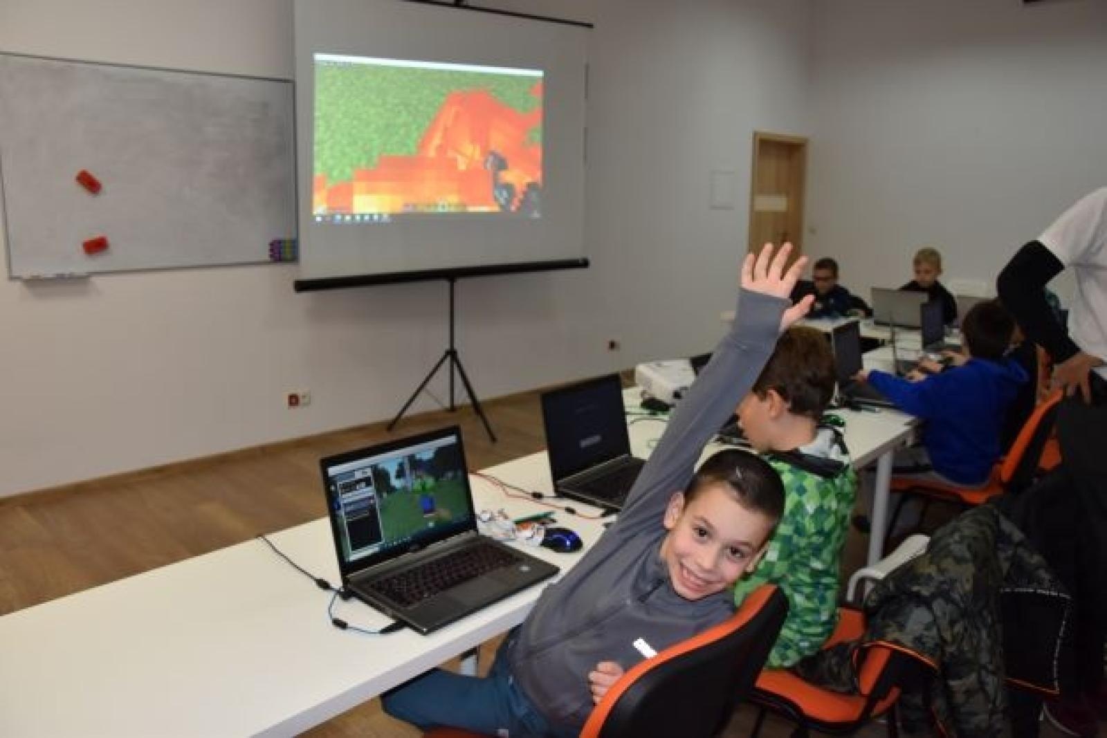 Zdjęcie w galerii na portalu naszraciborz.pl: Zapewnij dziecku lepszy start w przyszłość wiadomości z regionu