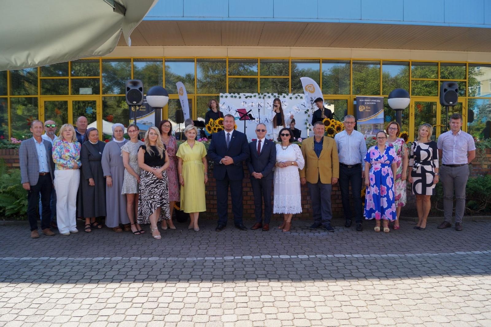 Zdjęcie w galerii na portalu naszraciborz.pl: Piknik integracyjny w raciborskiej Złotej Jesieni wiadomości z regionu