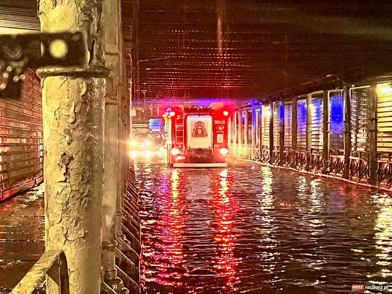 Zdjęcie w galerii na portalu naszraciborz.pl: Ulewny deszcz spowodował liczne podtopienia w powiecie raciborskim [FOTO i WIDEO] wiadomości z regionu