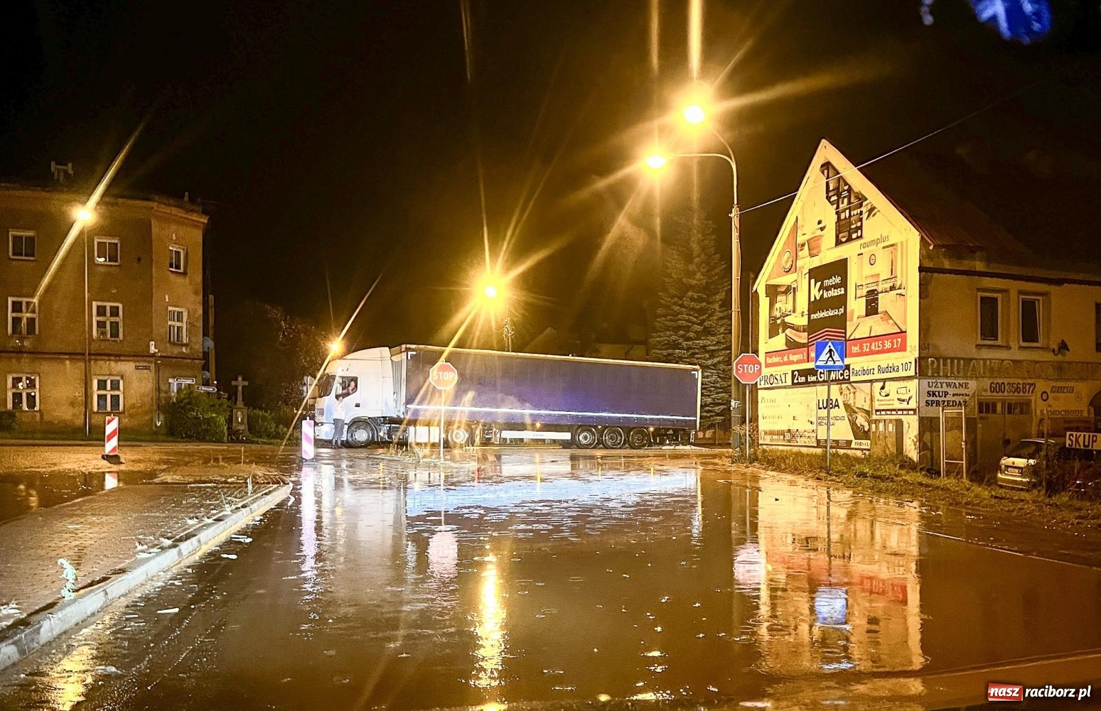 Zdjęcie w galerii na portalu naszraciborz.pl: Ulewny deszcz spowodował liczne podtopienia w powiecie raciborskim [FOTO i WIDEO] wiadomości z regionu