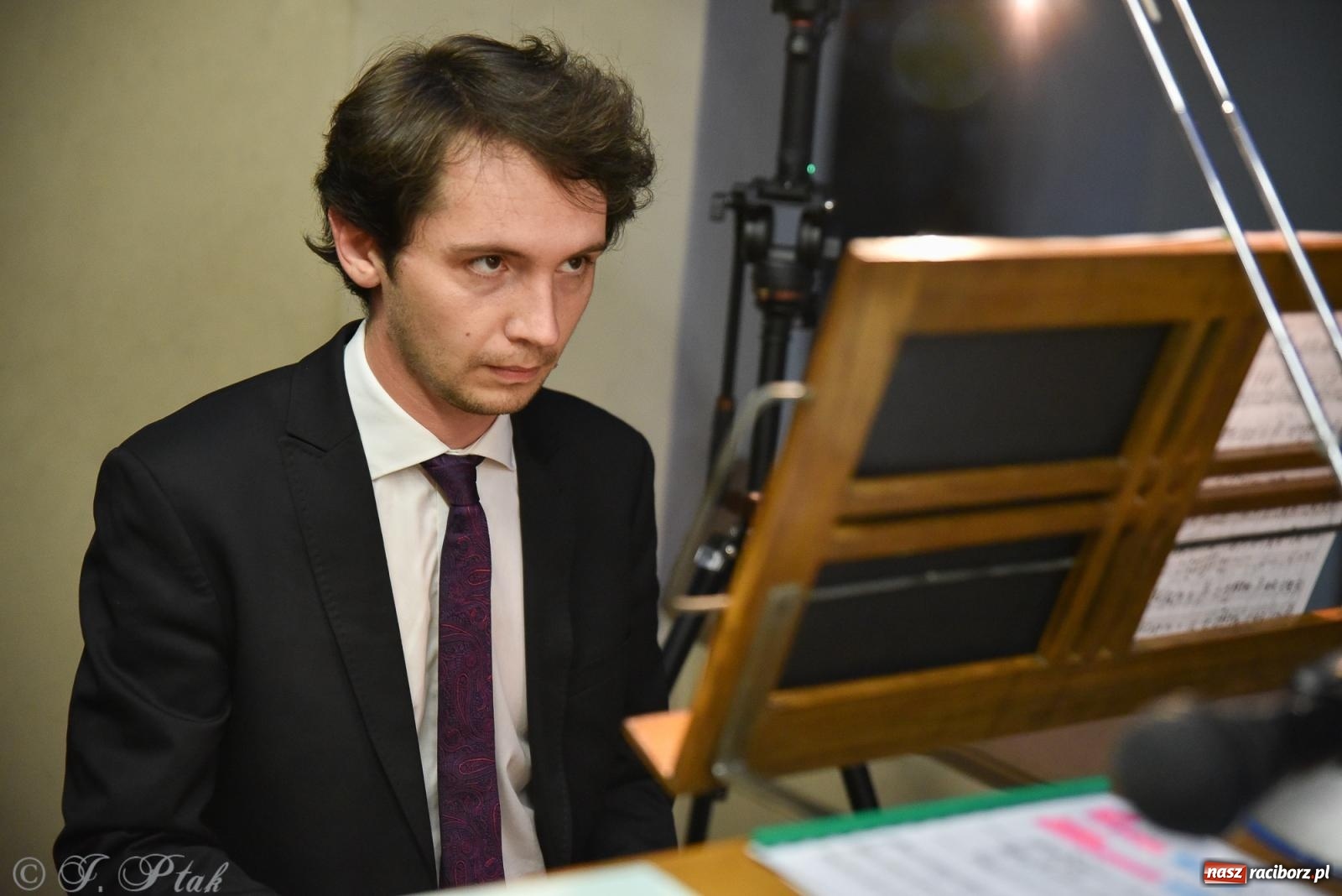 Zdjęcie w galerii na portalu naszraciborz.pl: Profesor improwizacji dał koncert w kościele farnym [FOTO] wiadomości z regionu