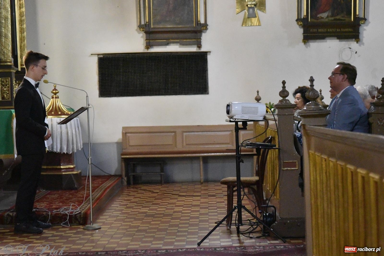 Zdjęcie w galerii na portalu naszraciborz.pl: Profesor improwizacji dał koncert w kościele farnym [FOTO] wiadomości z regionu