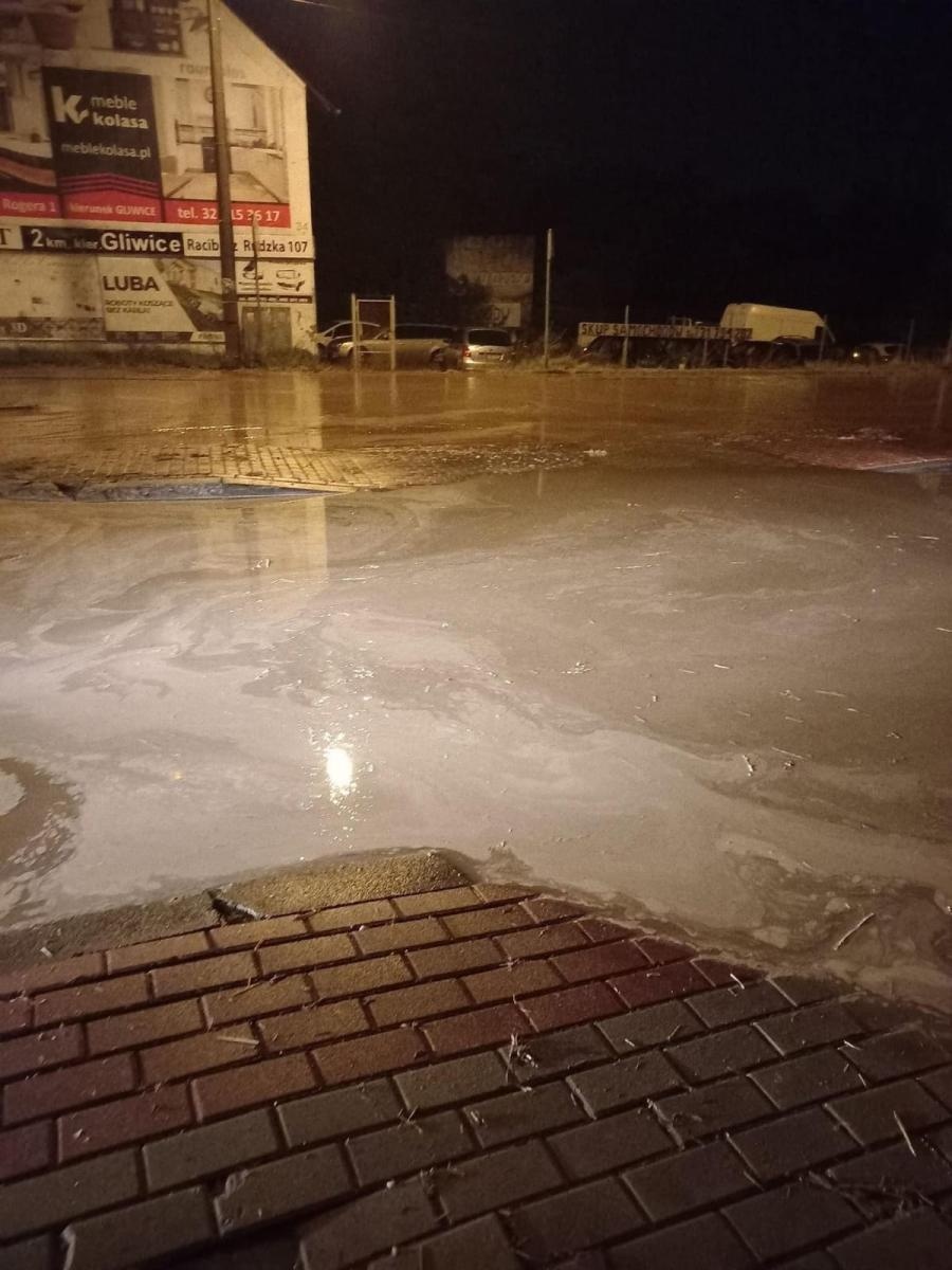 Zdjęcie w galerii na portalu naszraciborz.pl: Raport 998. Pogodowy armagedon w powiecie raciborskim. Trwa szacowanie strat wiadomości z regionu