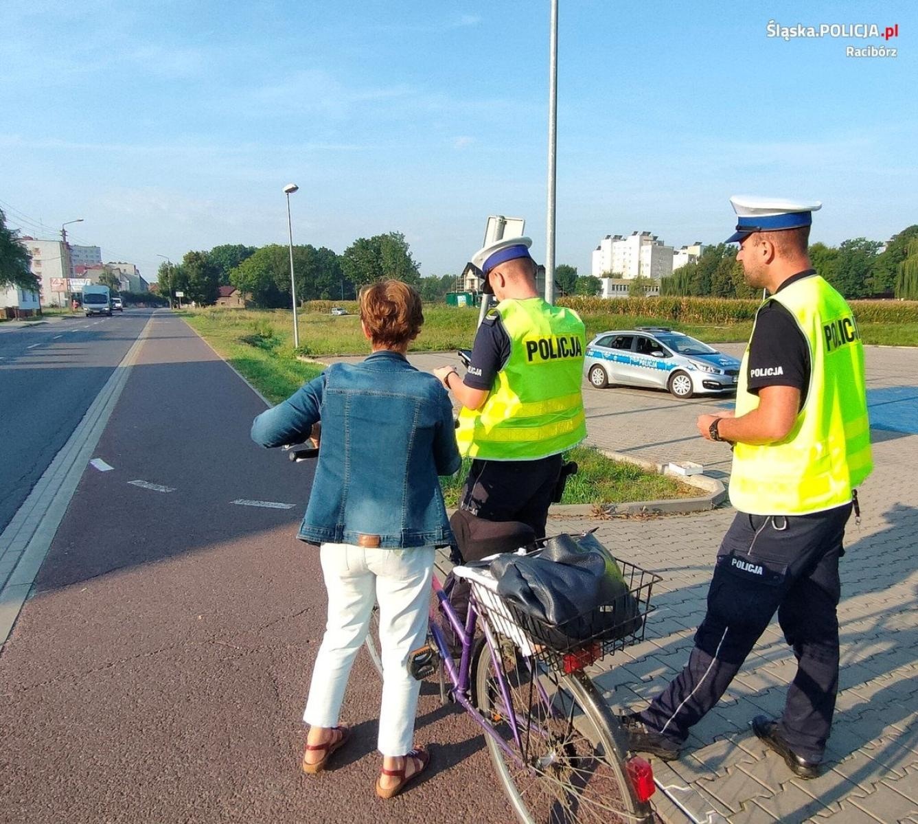 Zdjęcie w galerii na portalu naszraciborz.pl: Bezpieczny cyklista. Policyjna akcja na ulicach Raciborza wiadomości z regionu