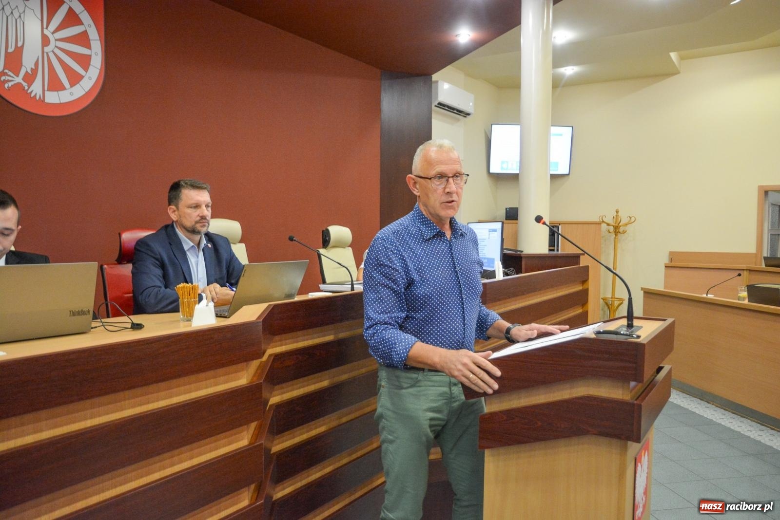 Zdjęcie w galerii na portalu naszraciborz.pl: Zakładnicy sporu. Burzliwa sesja o smrodzie na Brzeziu [FOTO] wiadomości z regionu