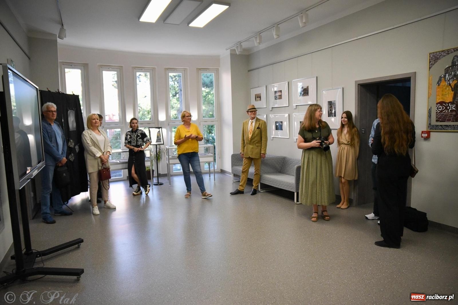 Zdjęcie w galerii na portalu naszraciborz.pl: Wystawa prac absolwentów ANS w raciborskiej Gawrze wiadomości z regionu