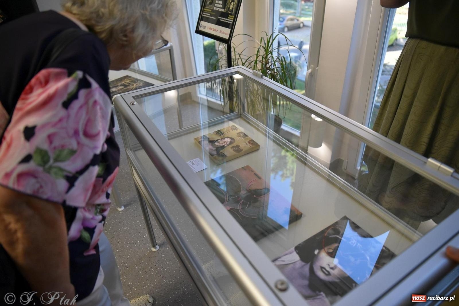 Zdjęcie w galerii na portalu naszraciborz.pl: Wystawa prac absolwentów ANS w raciborskiej Gawrze wiadomości z regionu