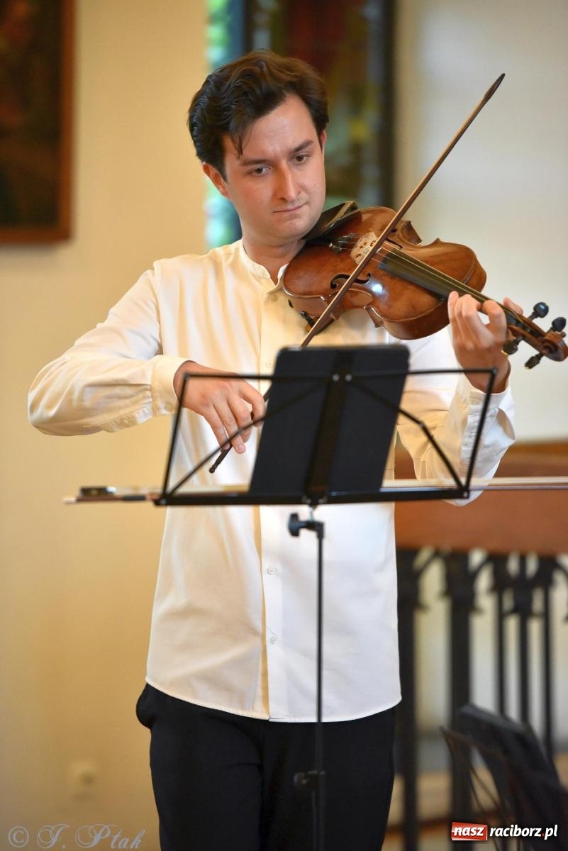 Zdjęcie w galerii na portalu naszraciborz.pl: Fraś Vinci. Koncert w Muzeum, który pozostanie w pamięci wiadomości z regionu