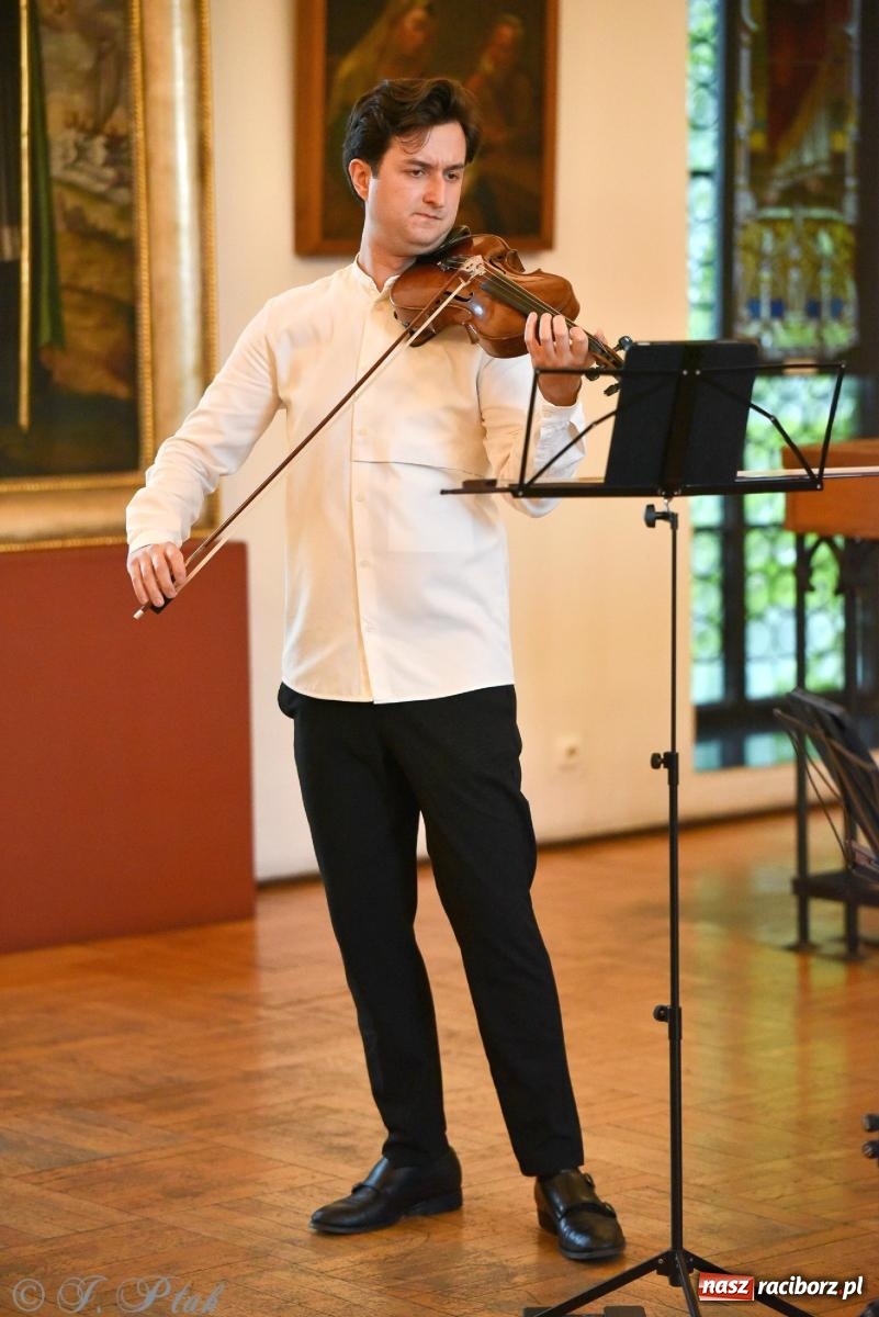 Zdjęcie w galerii na portalu naszraciborz.pl: Fraś Vinci. Koncert w Muzeum, który pozostanie w pamięci wiadomości z regionu