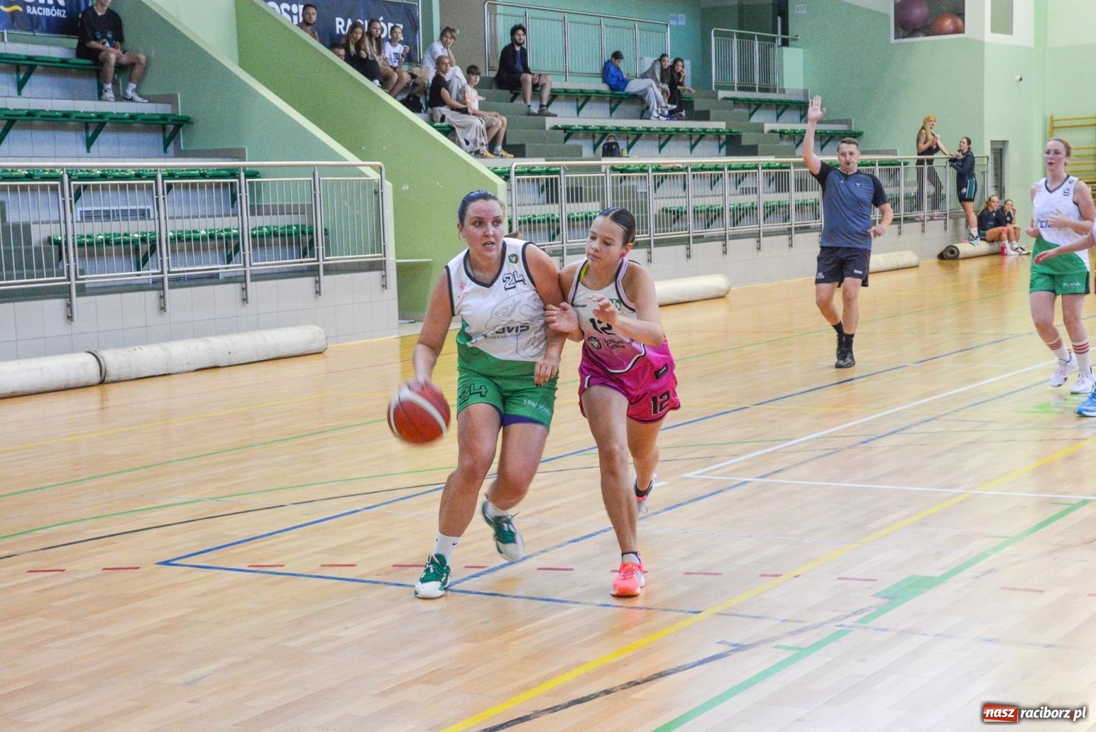 Zdjęcie w galerii na portalu naszraciborz.pl: Koszykarki rywalizowały o puchar rektora ANS w Raciborzu wiadomości z regionu