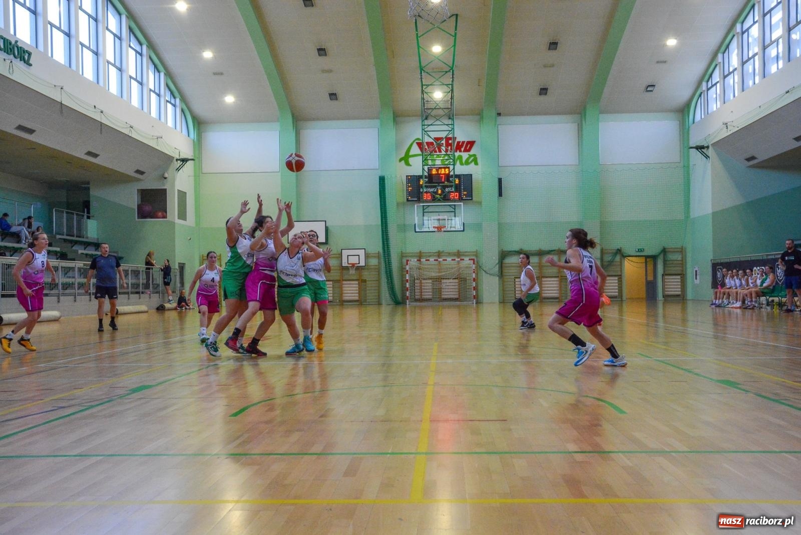 Zdjęcie w galerii na portalu naszraciborz.pl: Koszykarki rywalizowały o puchar rektora ANS w Raciborzu wiadomości z regionu