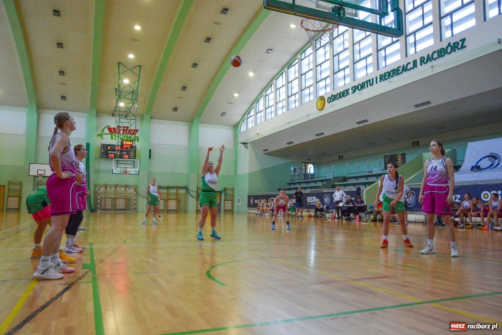Zdjęcie w galerii na portalu naszraciborz.pl: Koszykarki rywalizowały o puchar rektora ANS w Raciborzu wiadomości z regionu