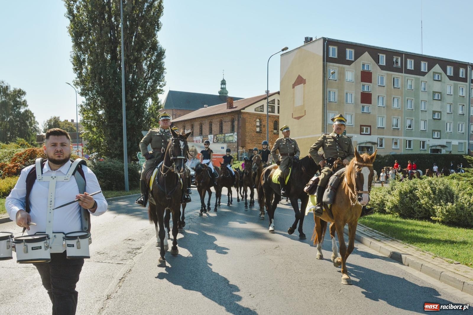 Zdjęcie w galerii na portalu naszraciborz.pl: Raciborski Hubertus. Parada konna przez miasto [FOTO i WIDEO] wiadomości z regionu