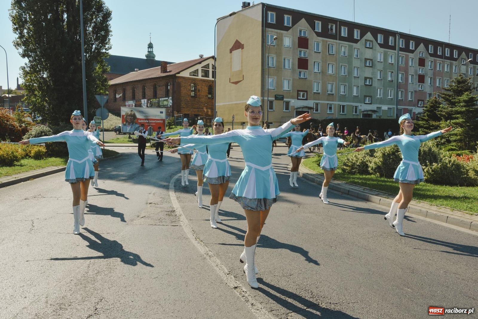 Zdjęcie w galerii na portalu naszraciborz.pl: Raciborski Hubertus. Parada konna przez miasto [FOTO i WIDEO] wiadomości z regionu