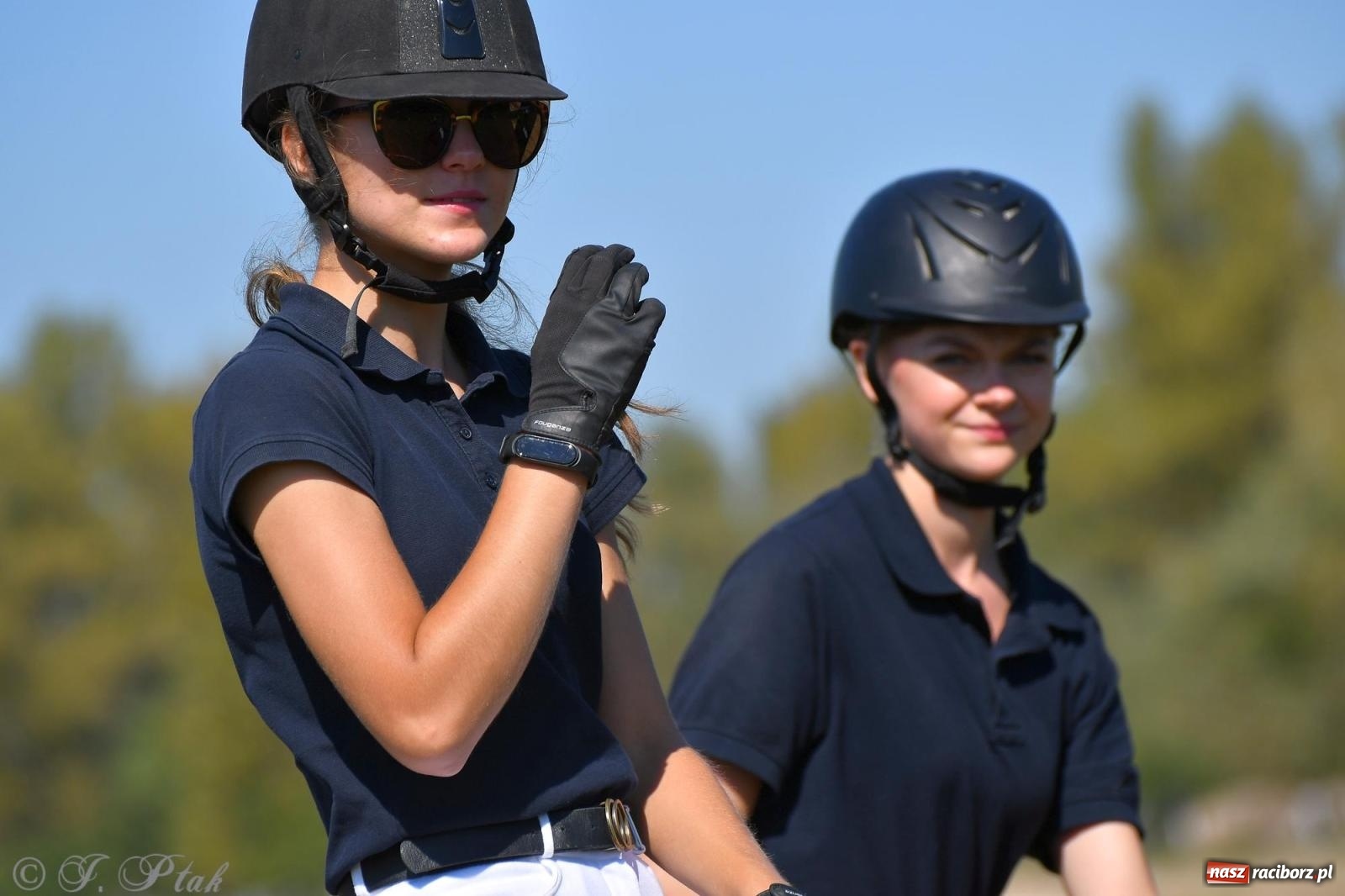 Zdjęcie w galerii na portalu naszraciborz.pl: Raciborski Hubertus. Parada konna przez miasto [FOTO i WIDEO] wiadomości z regionu