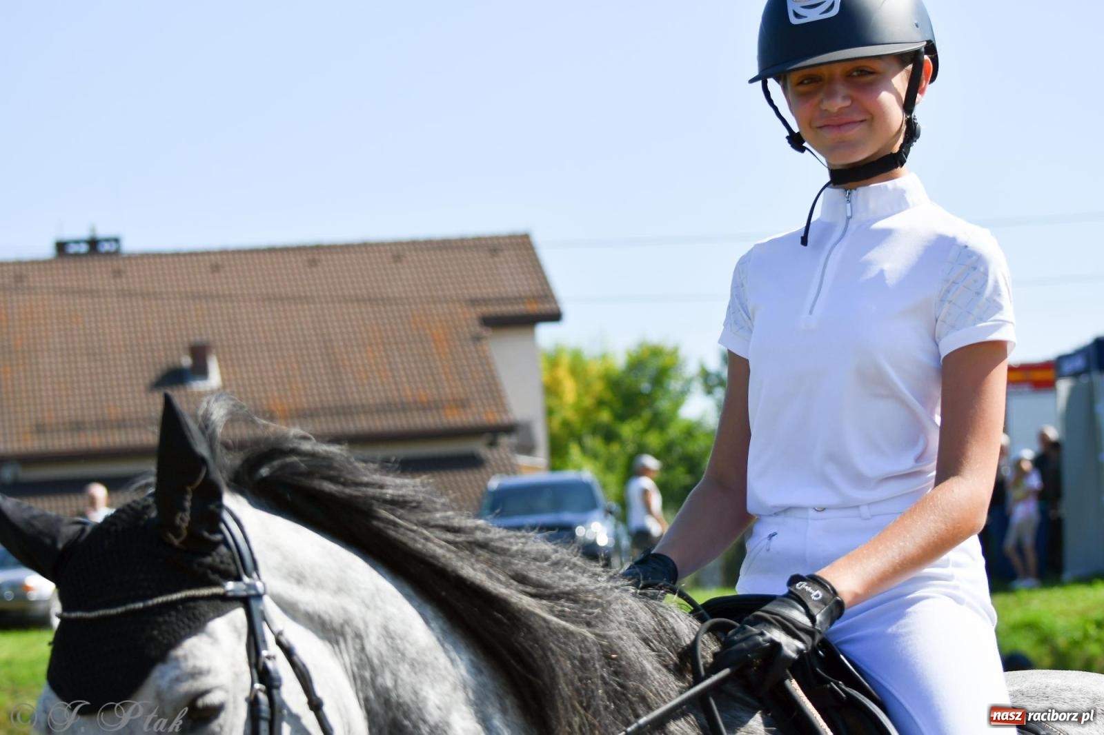 Zdjęcie w galerii na portalu naszraciborz.pl: Raciborski Hubertus. Parada konna przez miasto [FOTO i WIDEO] wiadomości z regionu