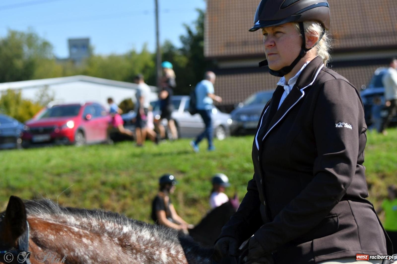 Zdjęcie w galerii na portalu naszraciborz.pl: Raciborski Hubertus. Parada konna przez miasto [FOTO i WIDEO] wiadomości z regionu