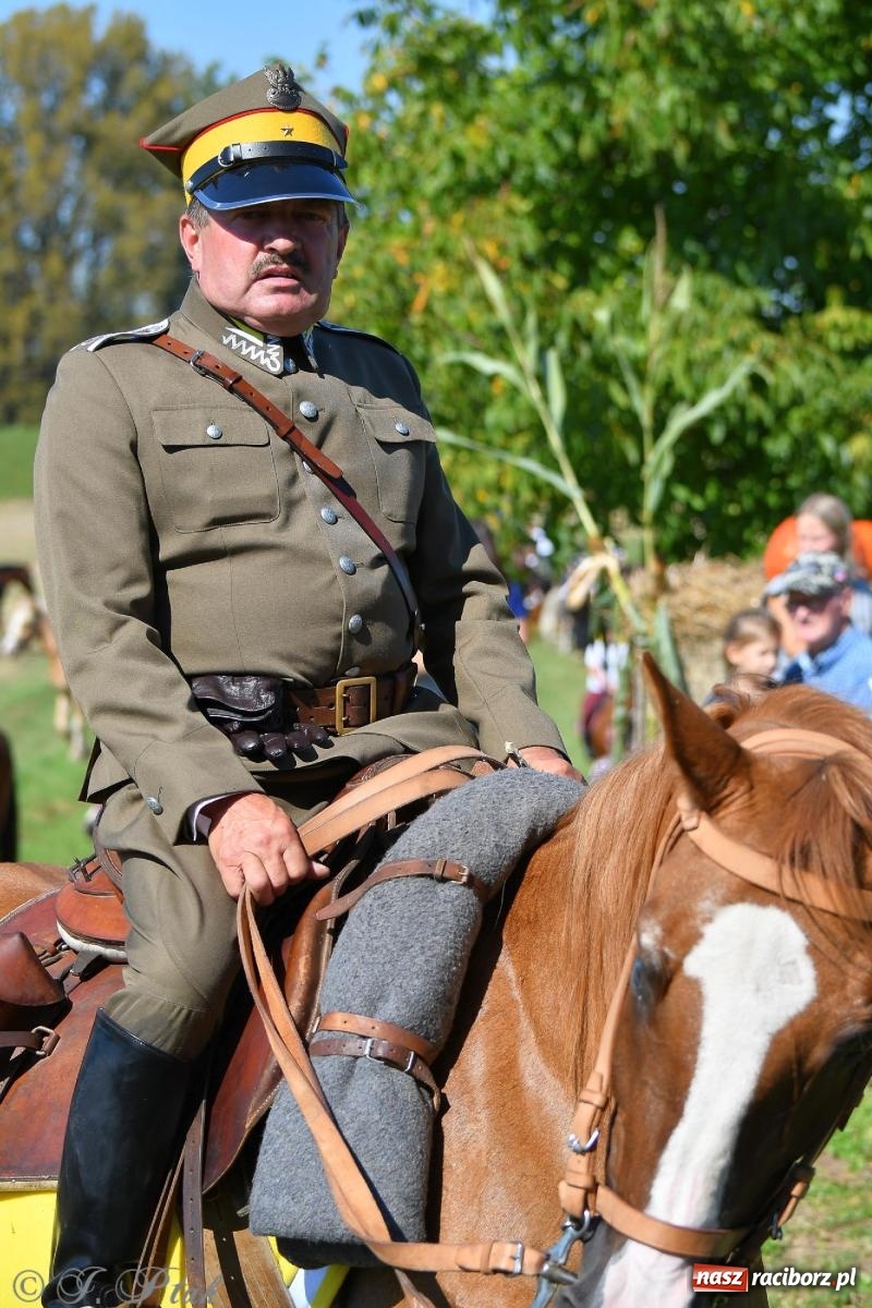 Zdjęcie w galerii na portalu naszraciborz.pl: Raciborski Hubertus. Parada konna przez miasto [FOTO i WIDEO] wiadomości z regionu