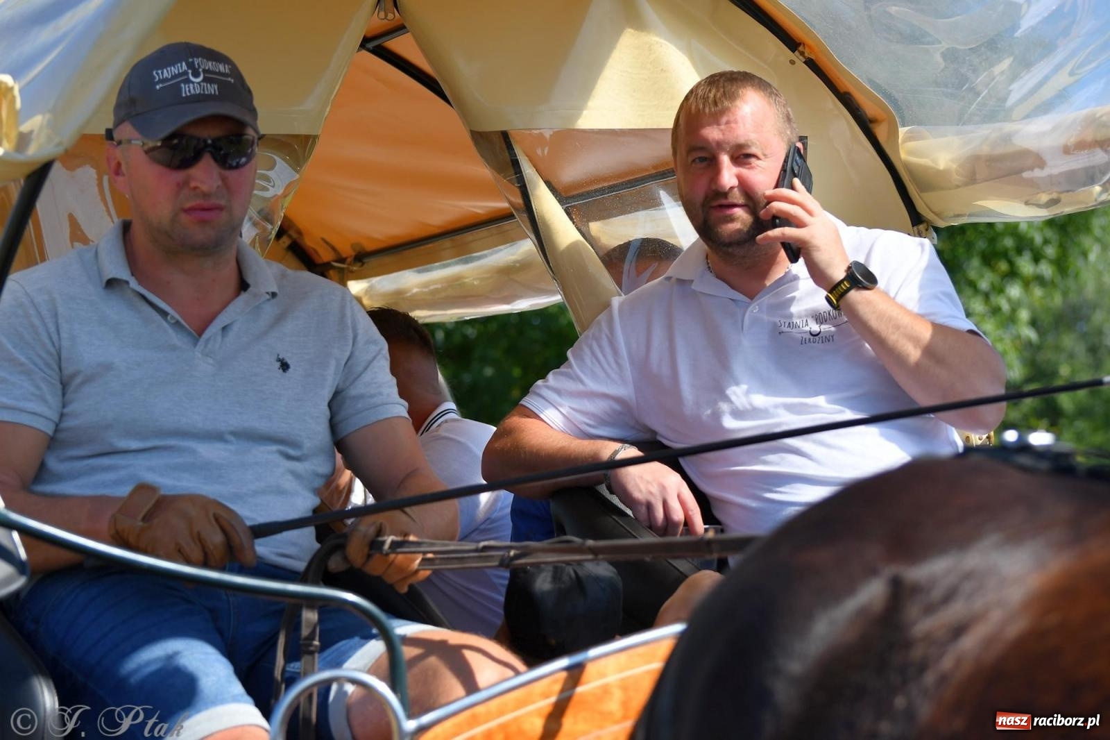 Zdjęcie w galerii na portalu naszraciborz.pl: Raciborski Hubertus. Parada konna przez miasto [FOTO i WIDEO] wiadomości z regionu