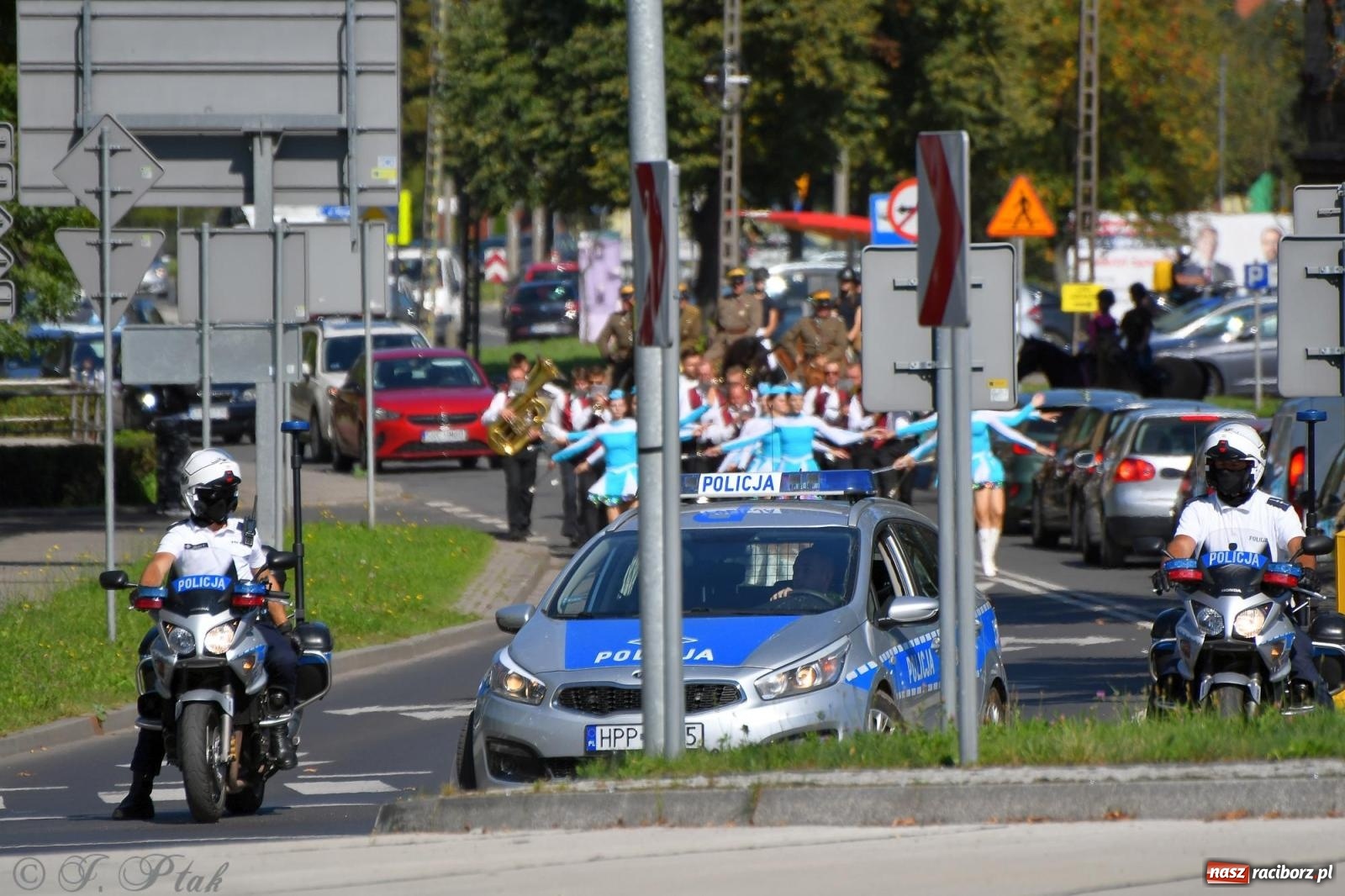 Zdjęcie w galerii na portalu naszraciborz.pl: Raciborski Hubertus. Parada konna przez miasto [FOTO i WIDEO] wiadomości z regionu