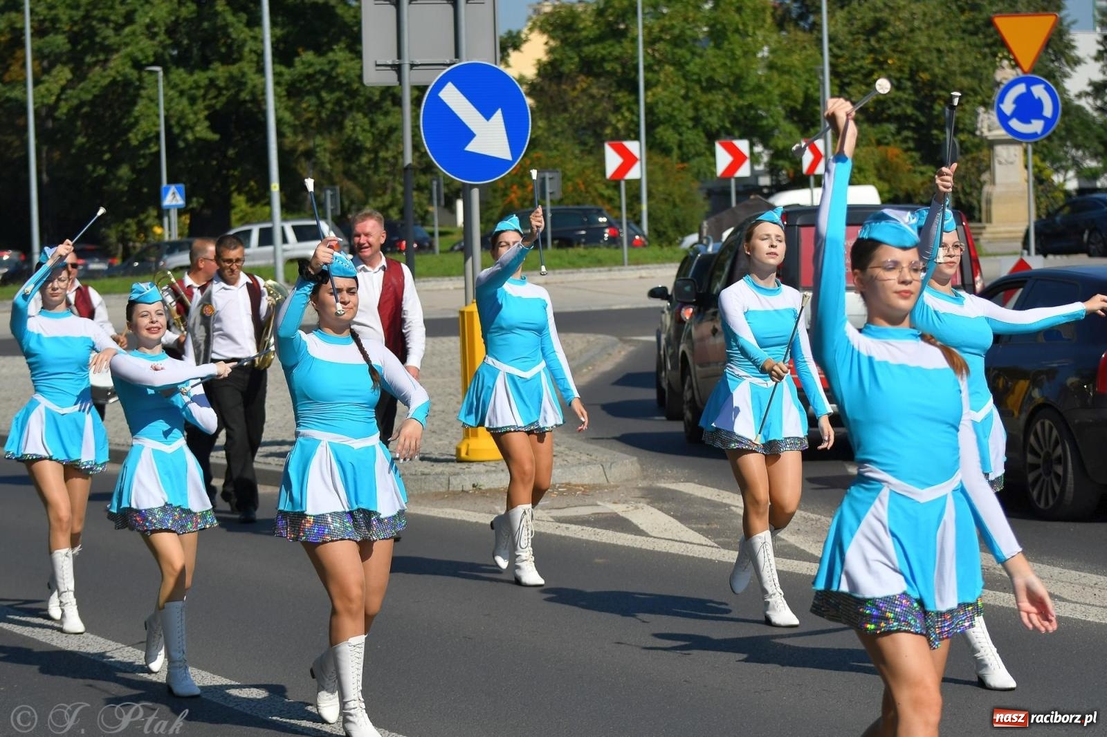 Zdjęcie w galerii na portalu naszraciborz.pl: Raciborski Hubertus. Parada konna przez miasto [FOTO i WIDEO] wiadomości z regionu