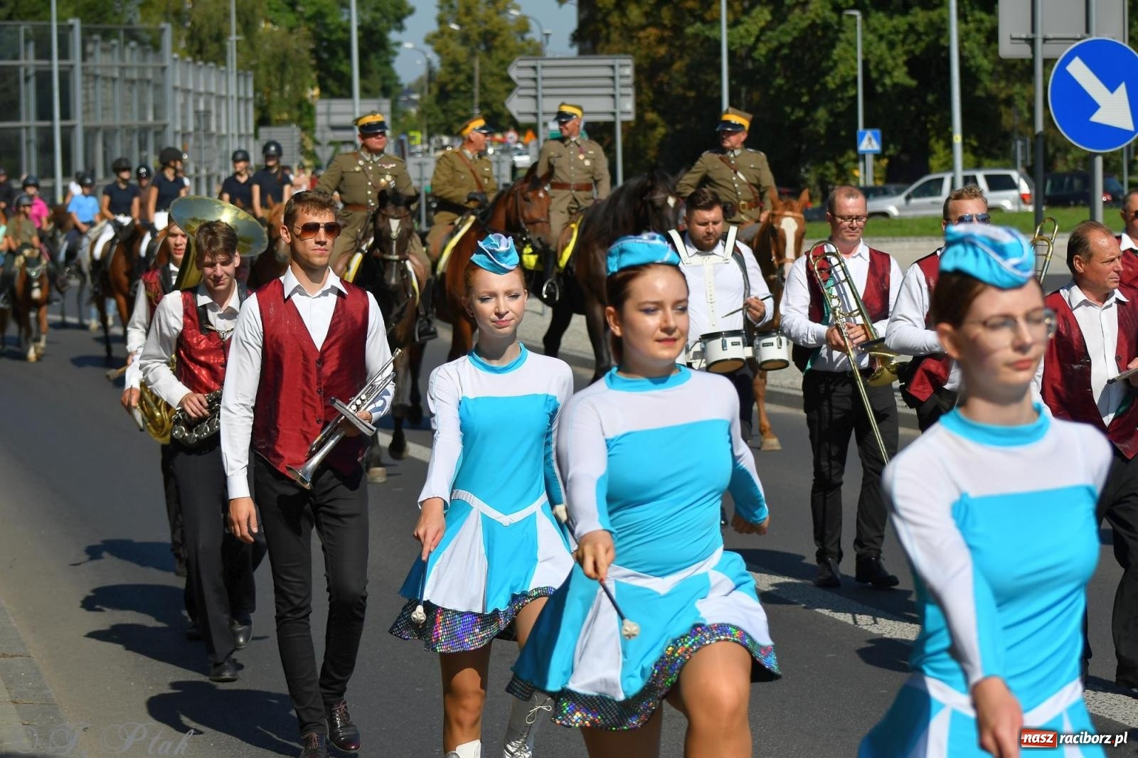 Zdjęcie w galerii na portalu naszraciborz.pl: Raciborski Hubertus. Parada konna przez miasto [FOTO i WIDEO] wiadomości z regionu