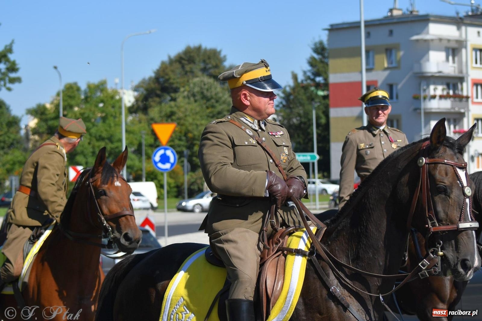 Zdjęcie w galerii na portalu naszraciborz.pl: Raciborski Hubertus. Parada konna przez miasto [FOTO i WIDEO] wiadomości z regionu