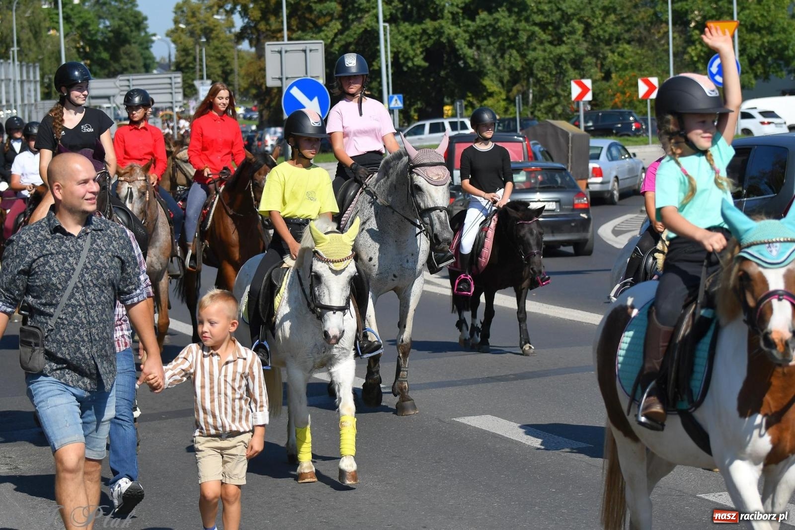 Zdjęcie w galerii na portalu naszraciborz.pl: Raciborski Hubertus. Parada konna przez miasto [FOTO i WIDEO] wiadomości z regionu