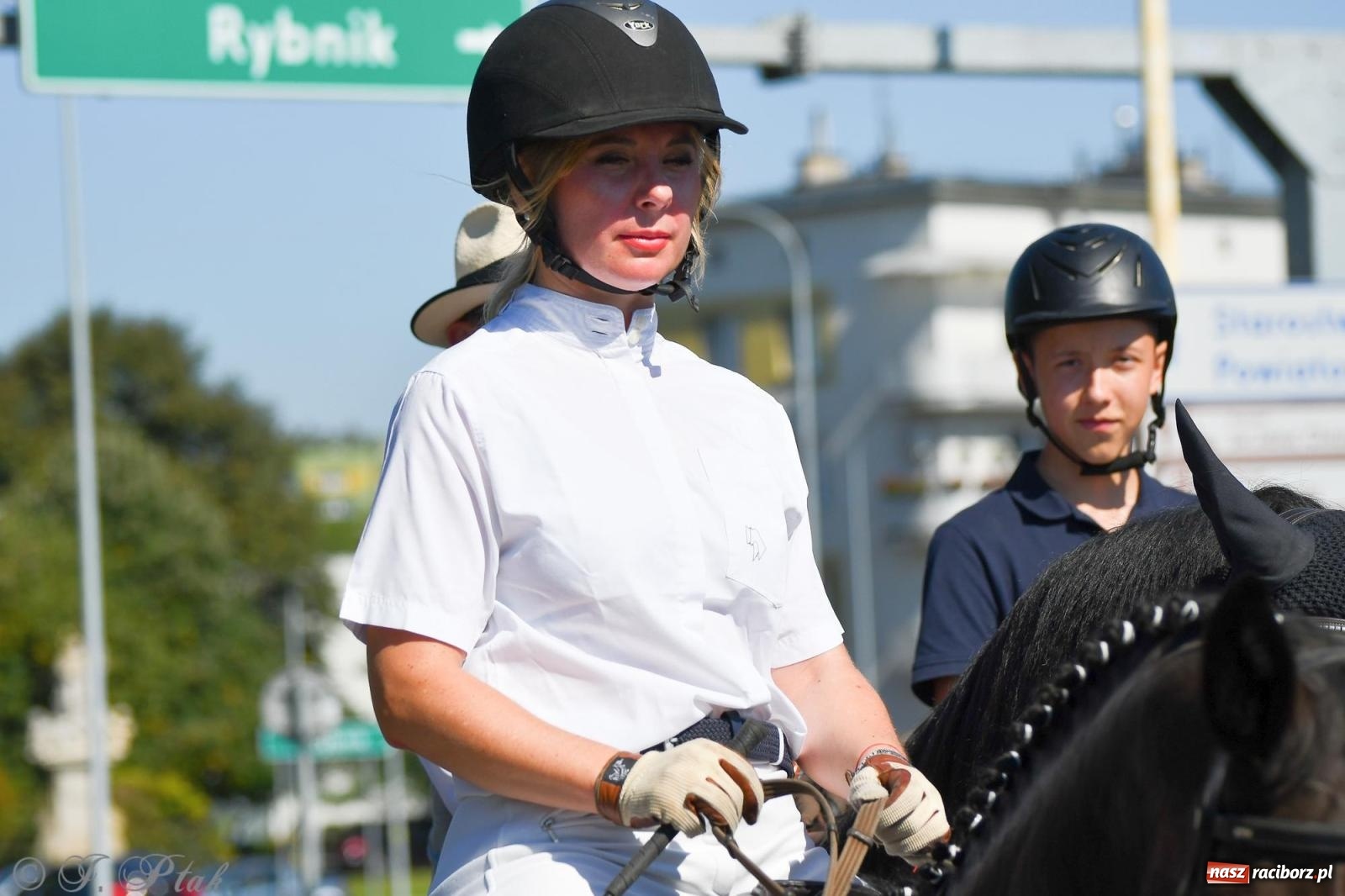 Zdjęcie w galerii na portalu naszraciborz.pl: Raciborski Hubertus. Parada konna przez miasto [FOTO i WIDEO] wiadomości z regionu