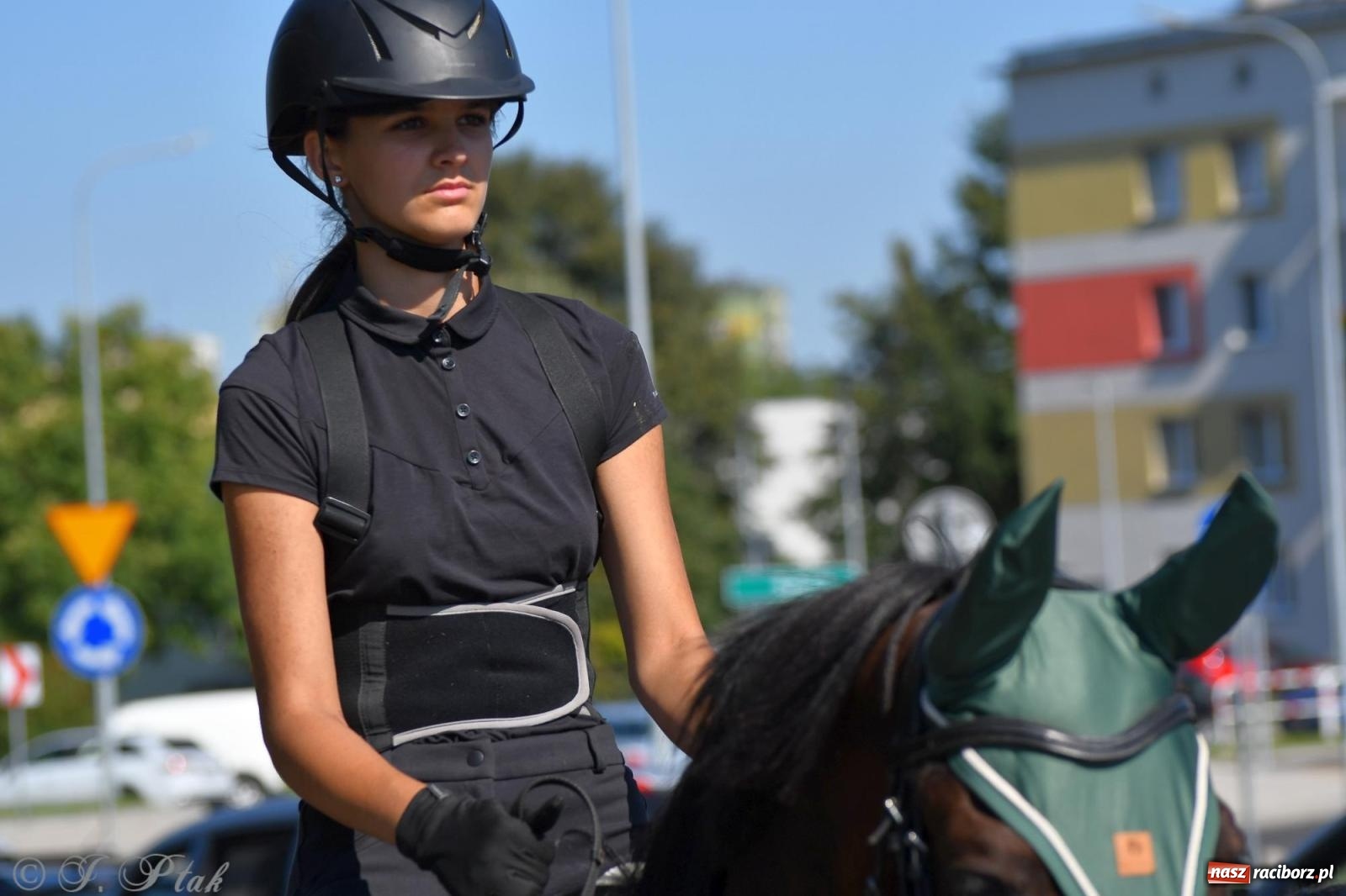 Zdjęcie w galerii na portalu naszraciborz.pl: Raciborski Hubertus. Parada konna przez miasto [FOTO i WIDEO] wiadomości z regionu