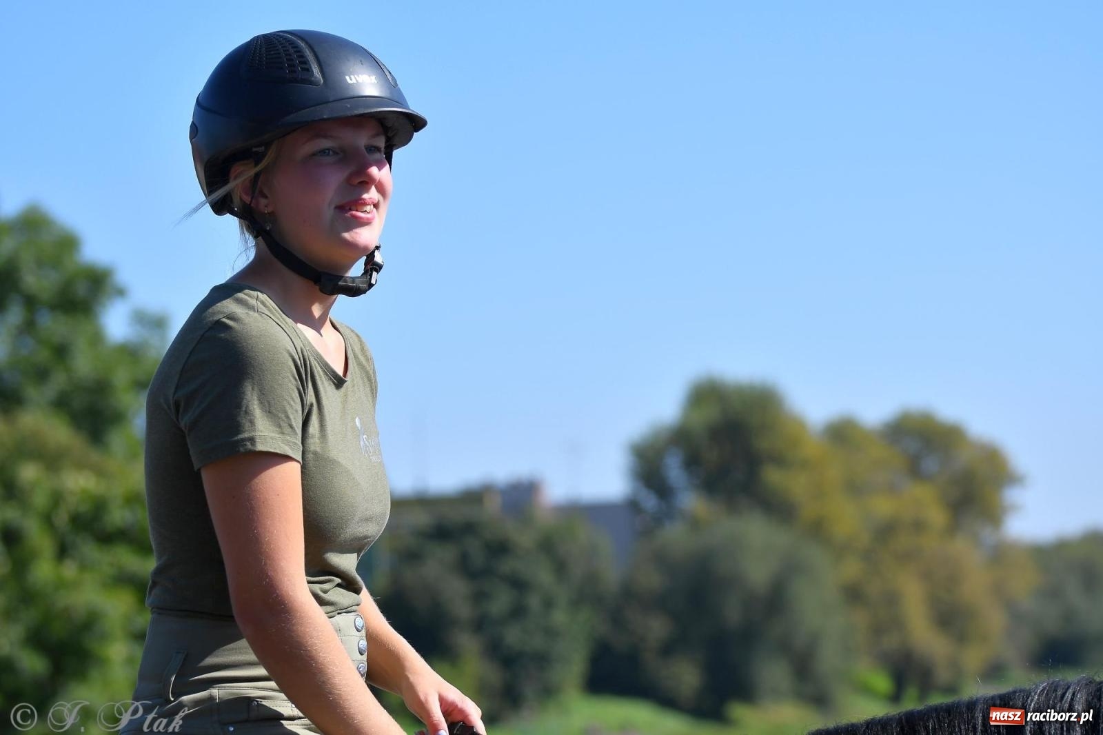 Zdjęcie w galerii na portalu naszraciborz.pl: Raciborski Hubertus. Parada konna przez miasto [FOTO i WIDEO] wiadomości z regionu