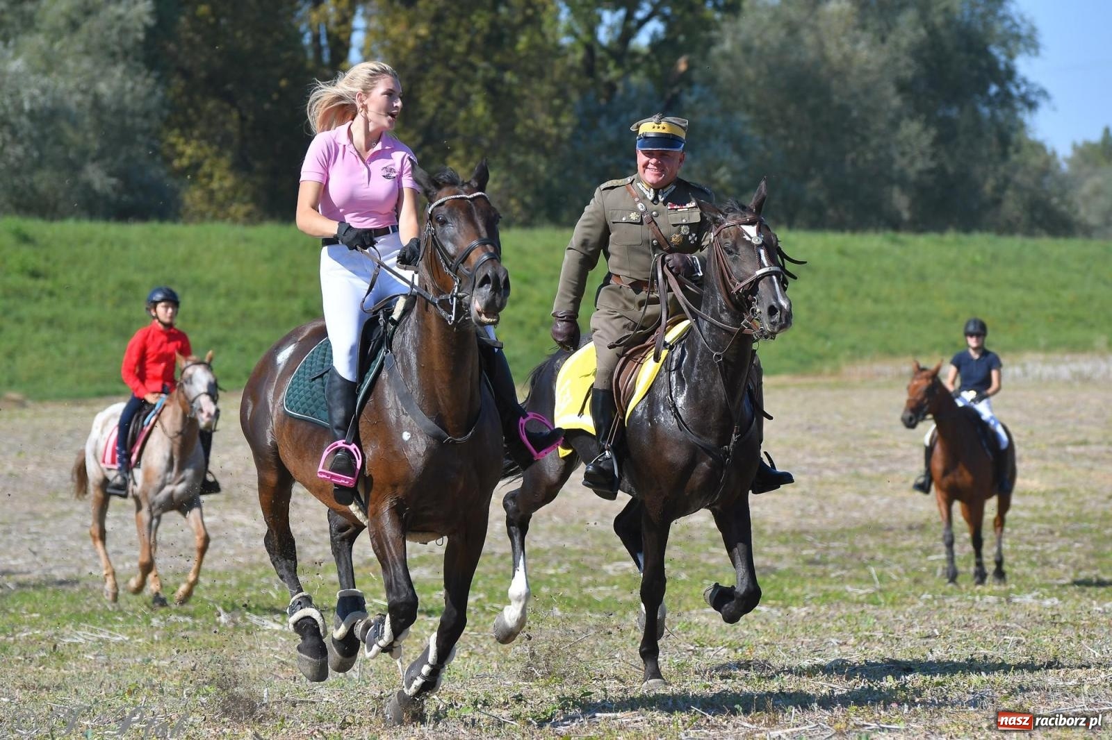 Zdjęcie w galerii na portalu naszraciborz.pl: Raciborski Hubertus - pogoń za lisem wiadomości z regionu