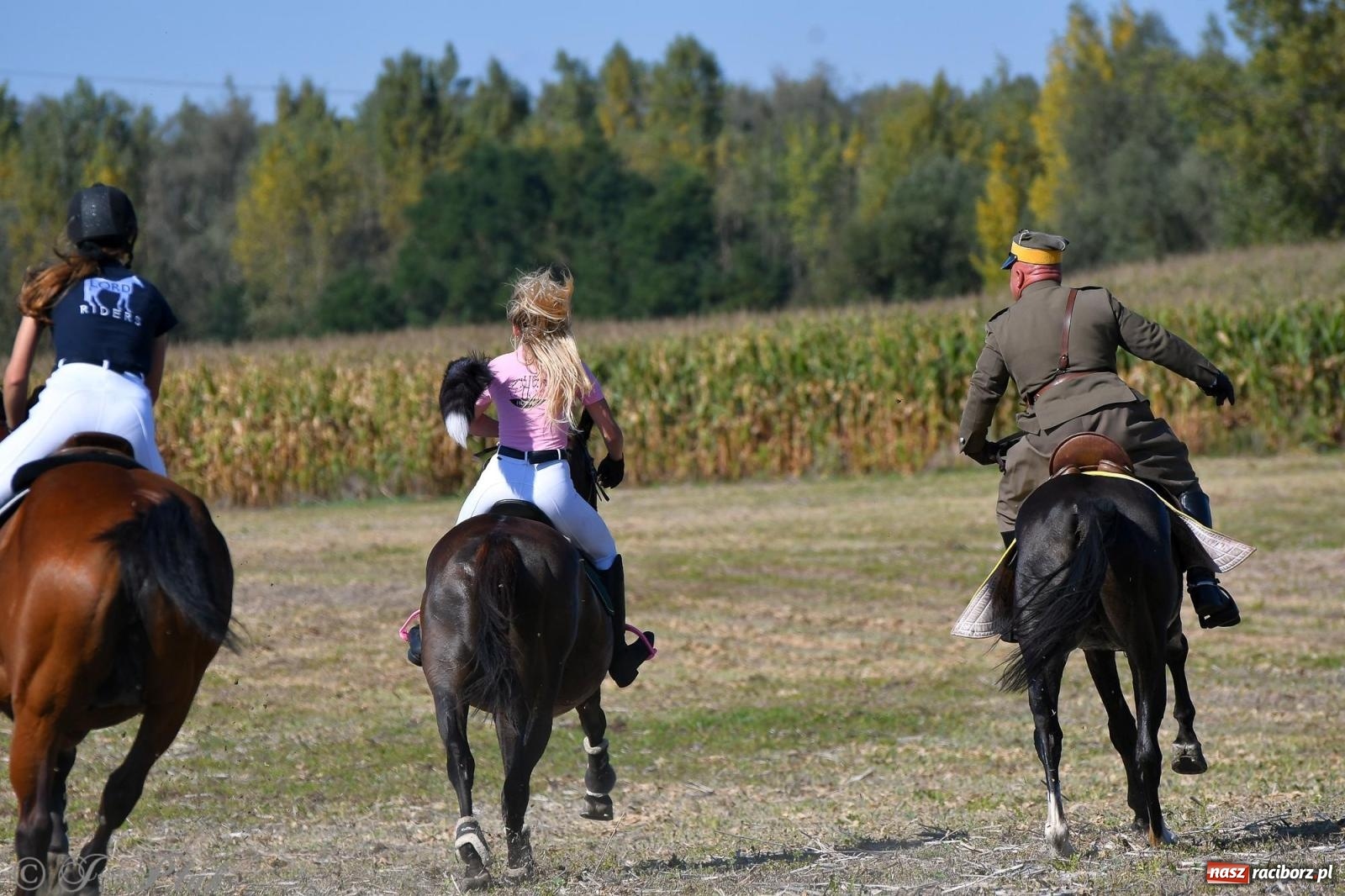 Zdjęcie w galerii na portalu naszraciborz.pl: Raciborski Hubertus - pogoń za lisem wiadomości z regionu
