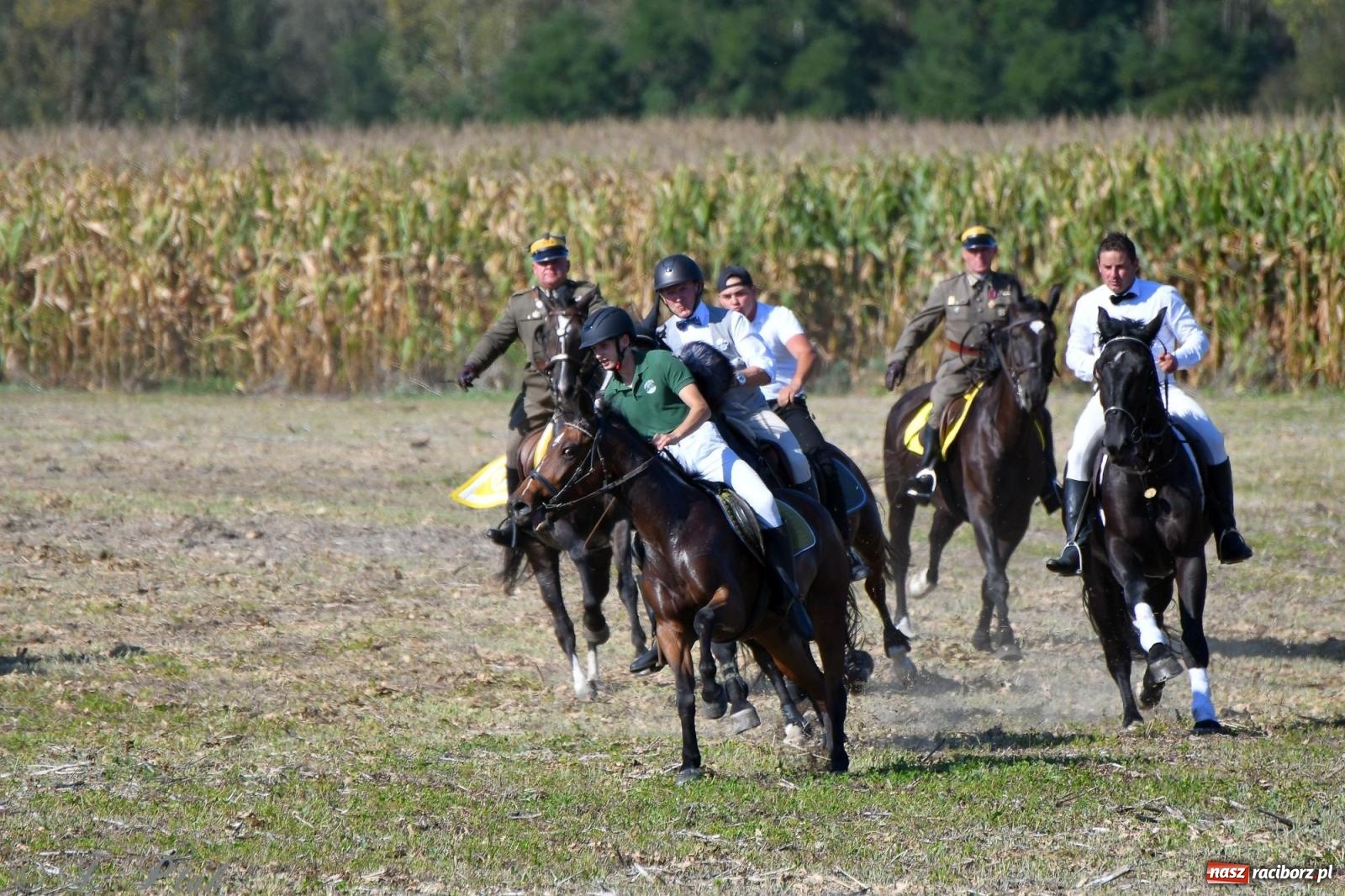 Zdjęcie w galerii na portalu naszraciborz.pl: Raciborski Hubertus - pogoń za lisem wiadomości z regionu