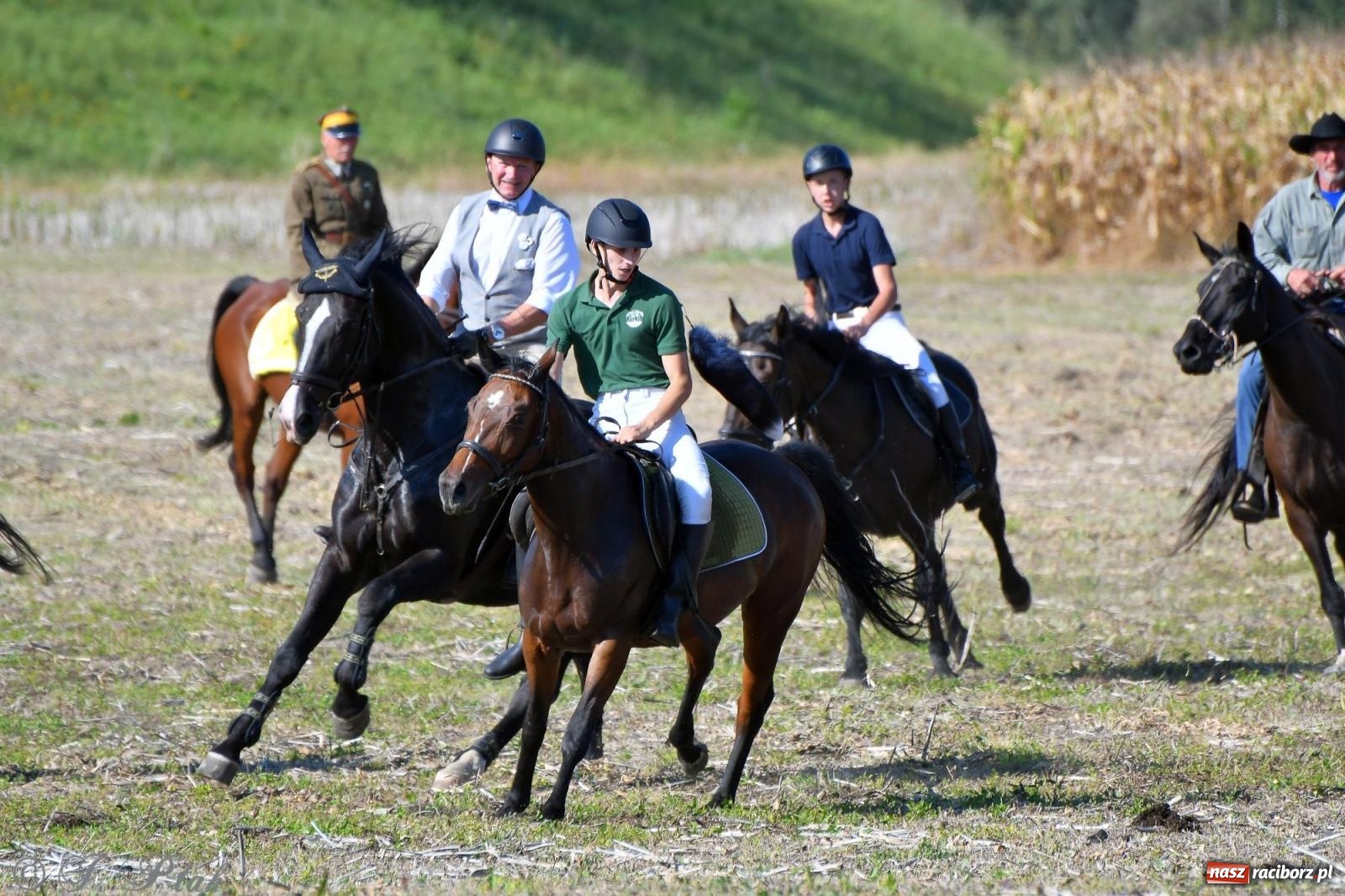 Zdjęcie w galerii na portalu naszraciborz.pl: Raciborski Hubertus - pogoń za lisem wiadomości z regionu
