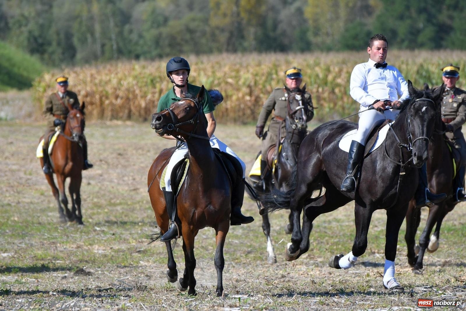 Zdjęcie w galerii na portalu naszraciborz.pl: Raciborski Hubertus - pogoń za lisem wiadomości z regionu