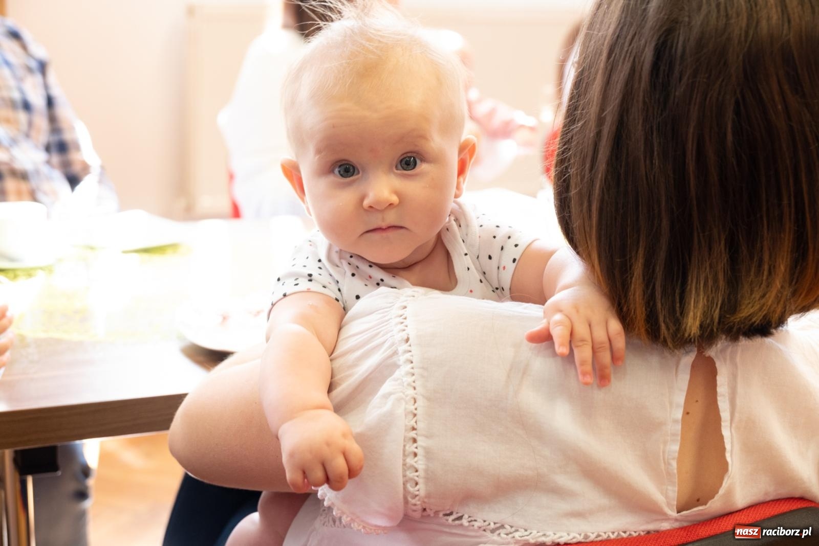 Zdjęcie w galerii na portalu naszraciborz.pl: W Krzyżanowicach przywitano najmłodszych mieszkańców gminy wiadomości z regionu